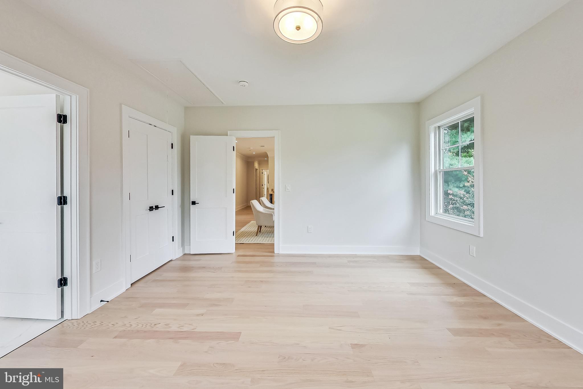 KENSINGTON - Residential