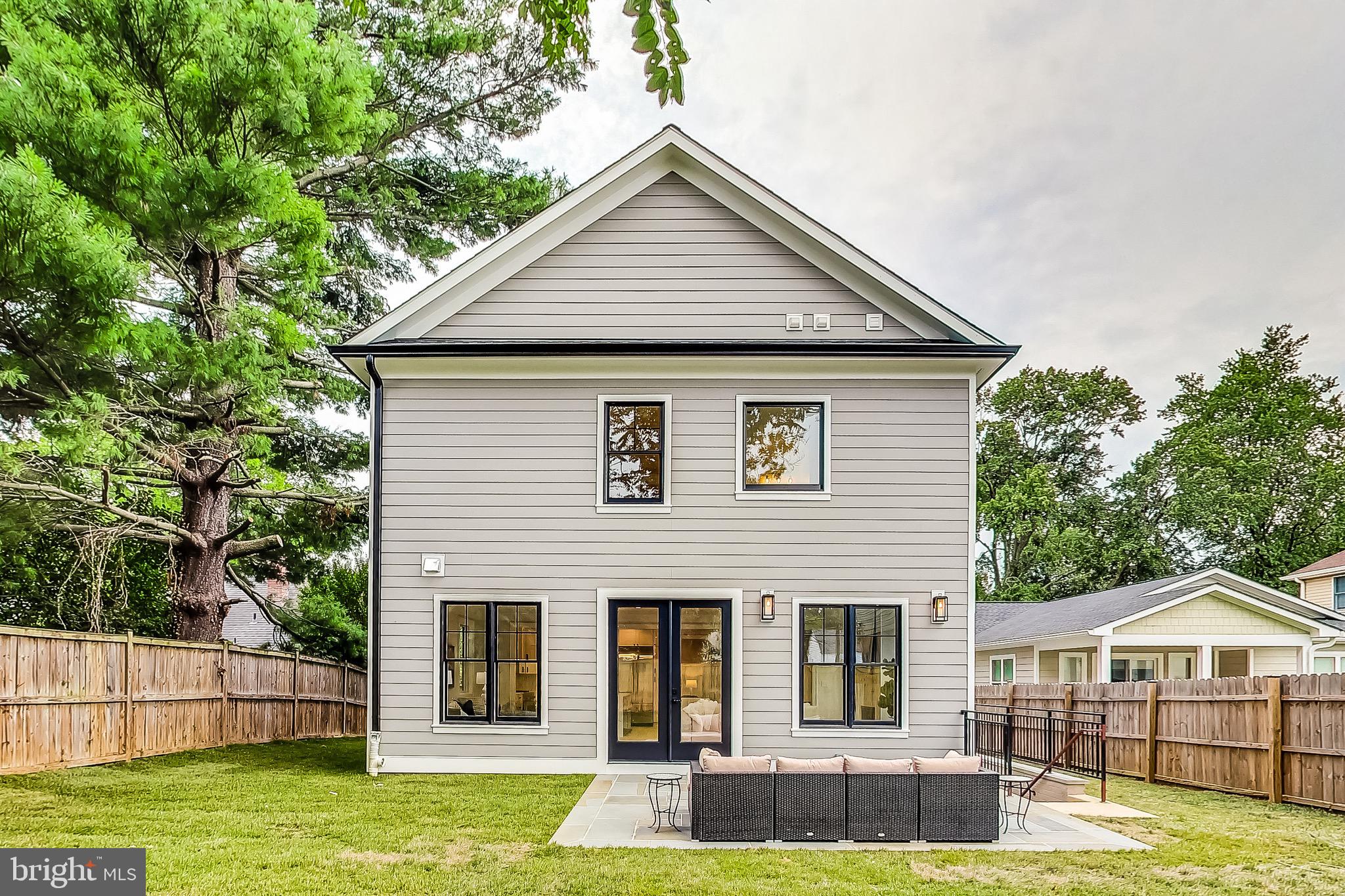 KENSINGTON - Residential