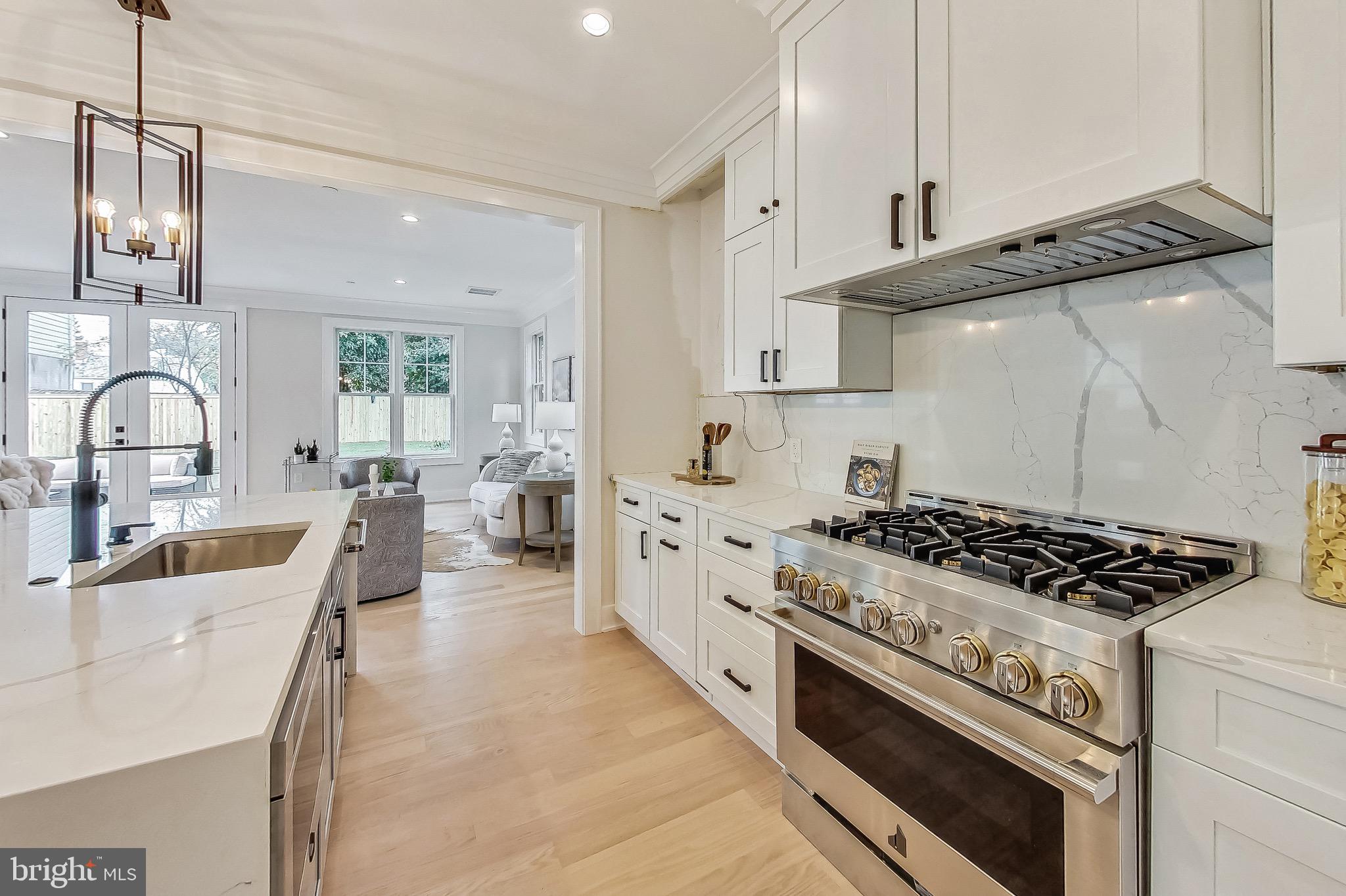 KENSINGTON - Residential