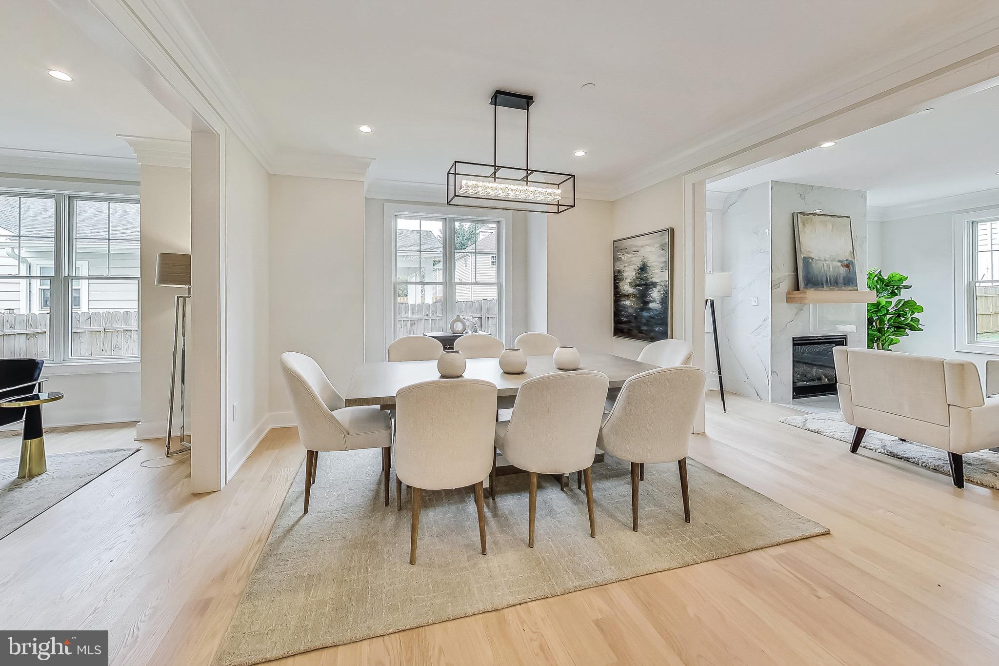 KENSINGTON - Residential