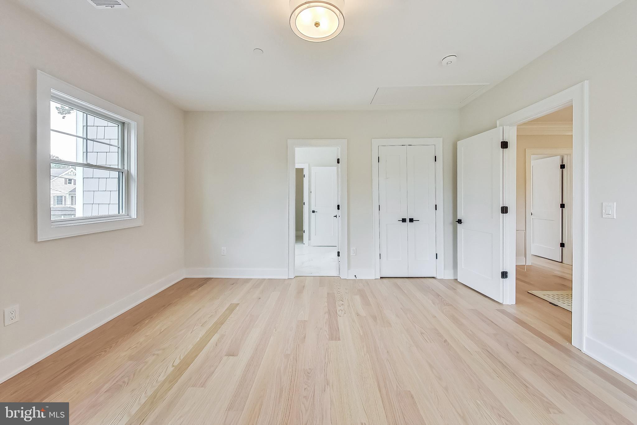 KENSINGTON - Residential