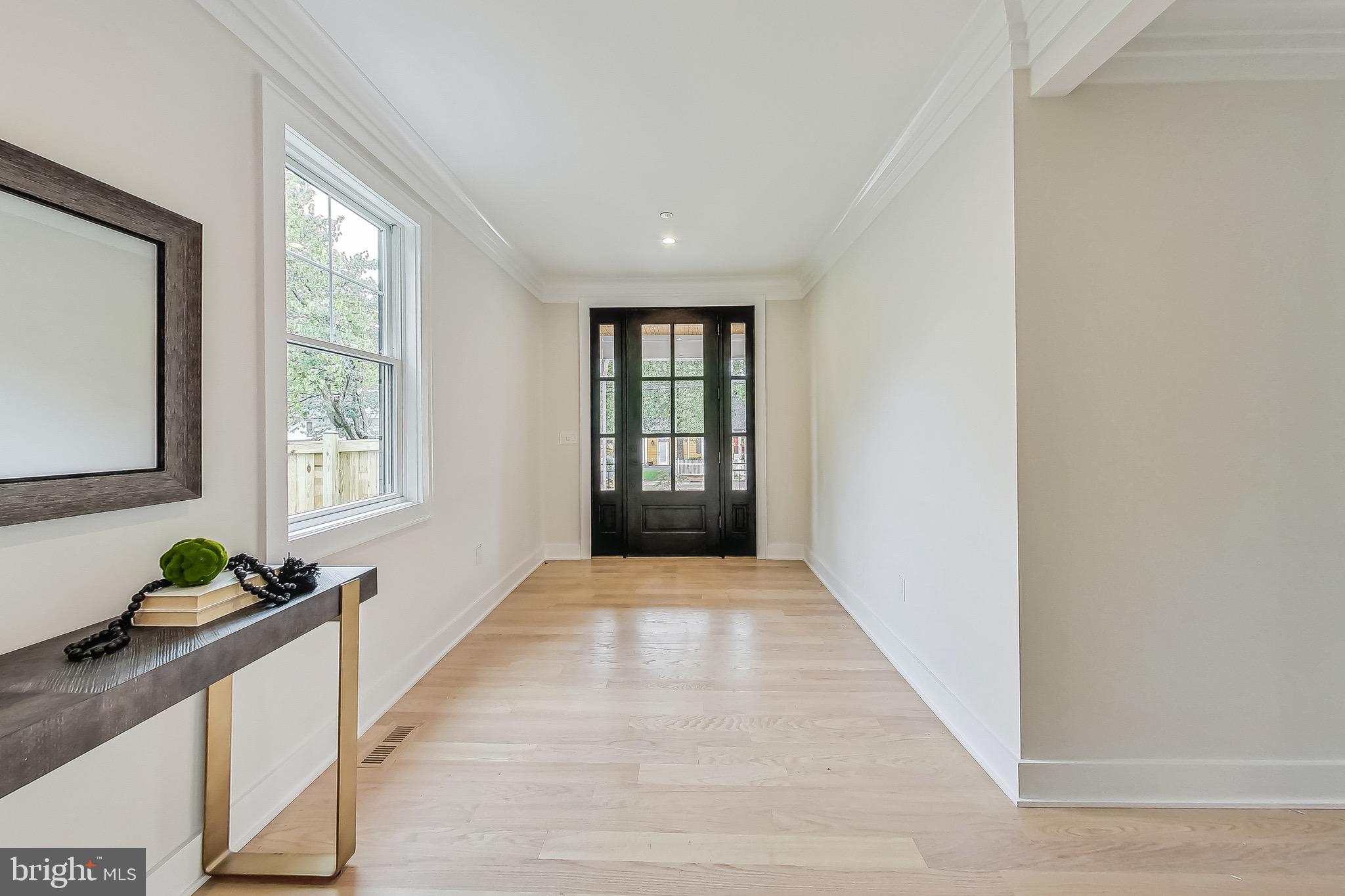 KENSINGTON - Residential