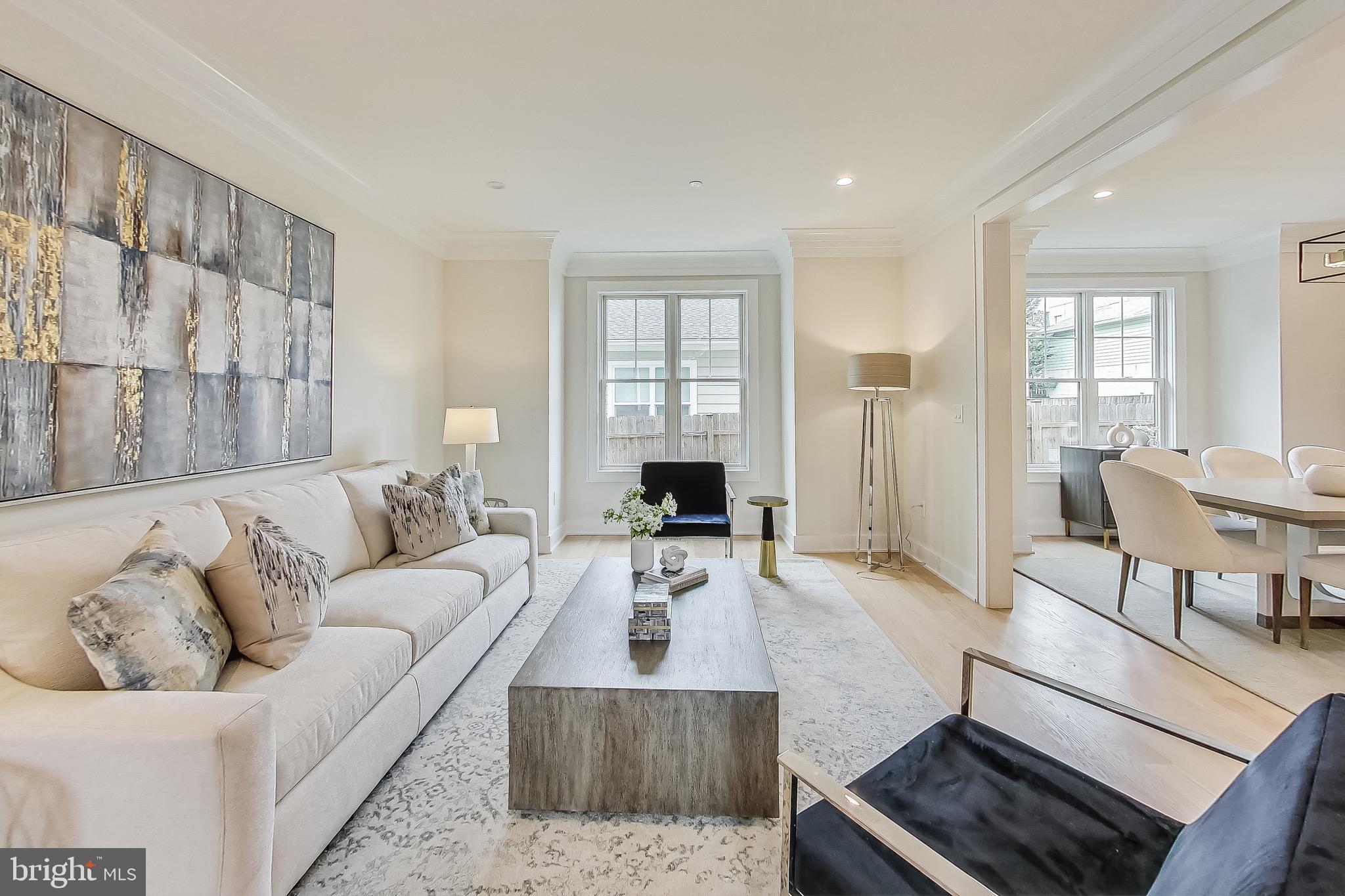 KENSINGTON - Residential