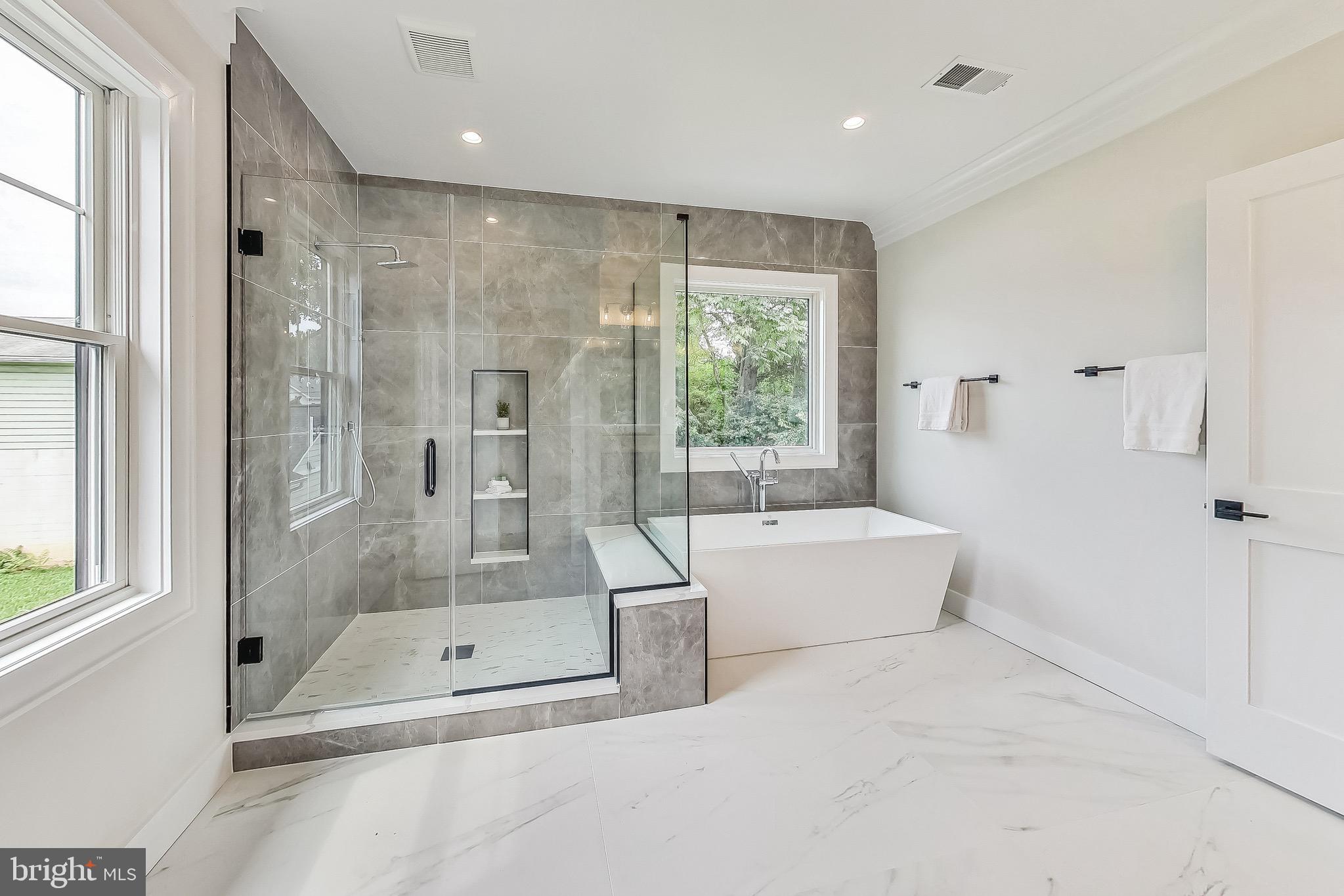 KENSINGTON - Residential