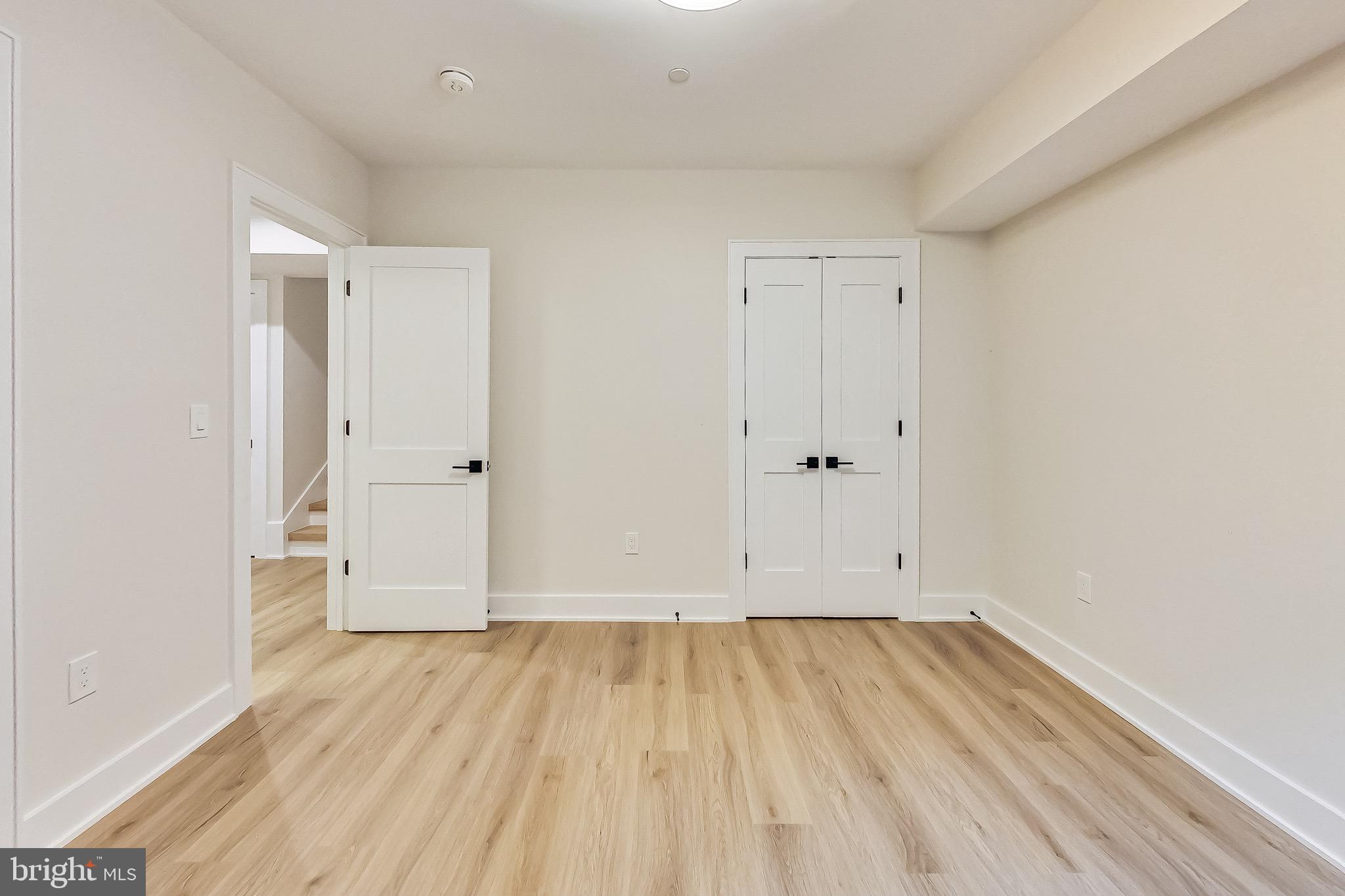 KENSINGTON - Residential