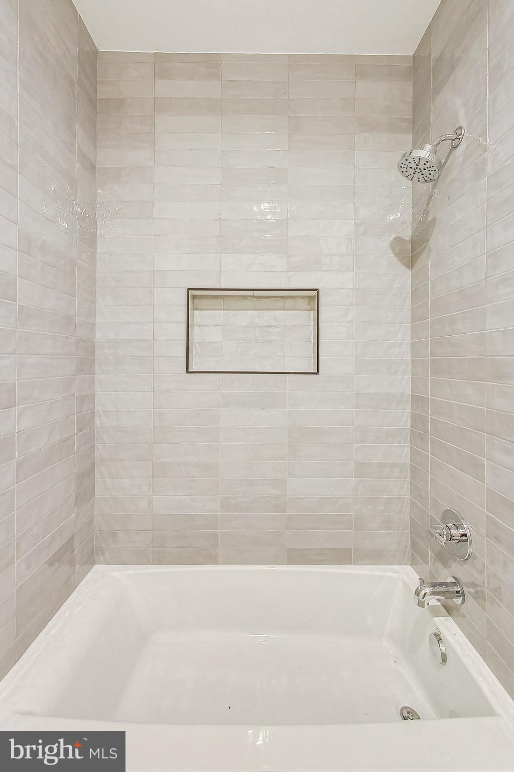 KENSINGTON - Residential