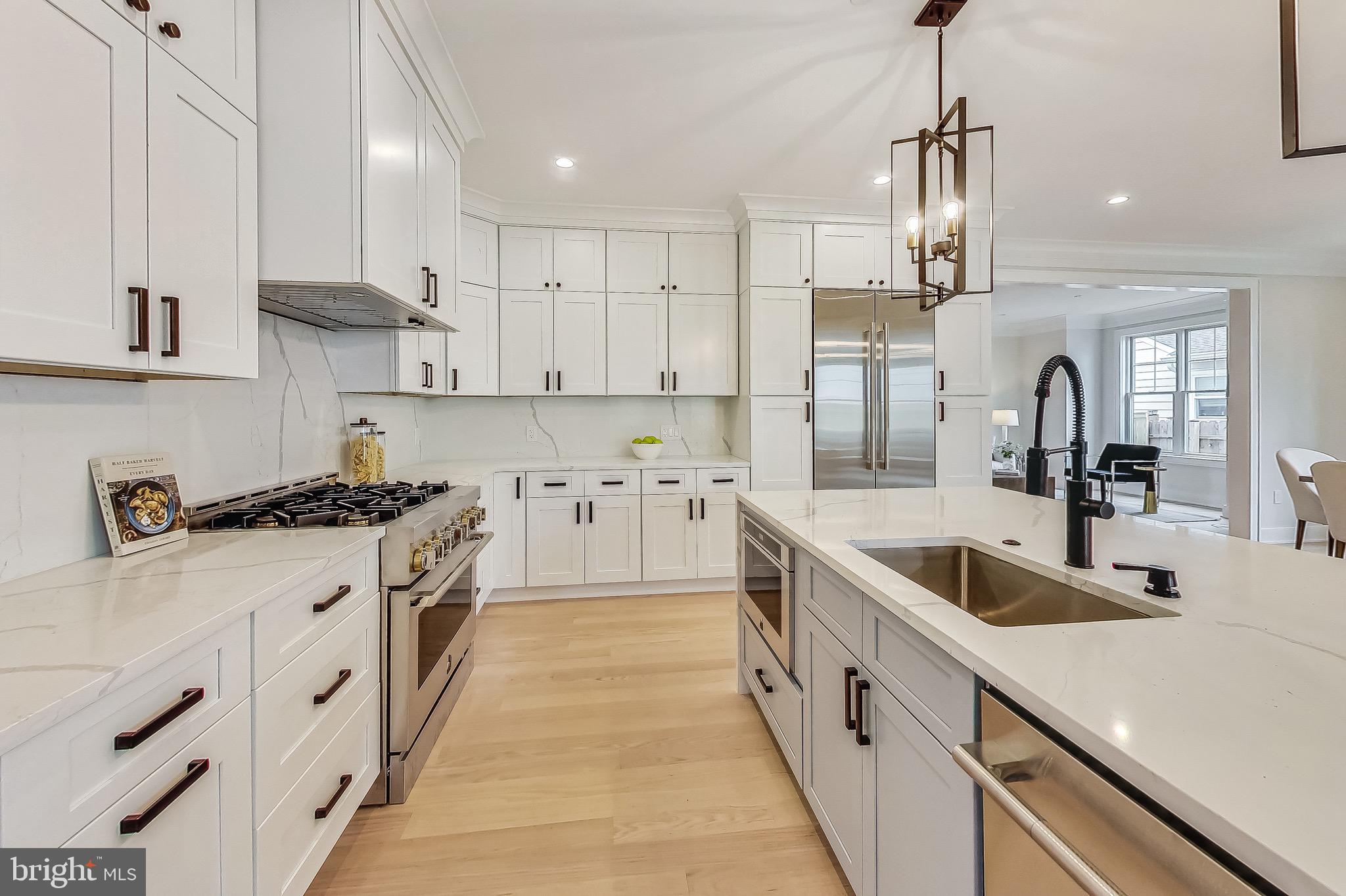 KENSINGTON - Residential