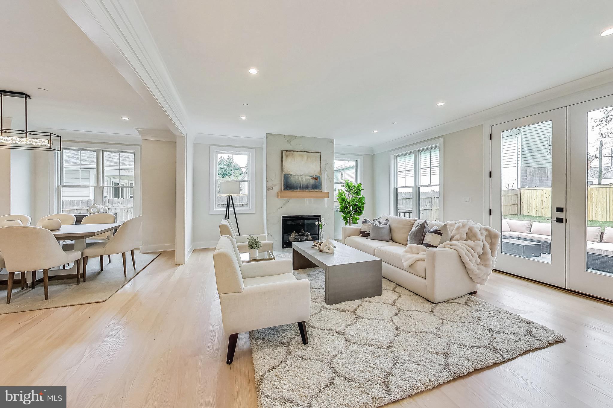 KENSINGTON - Residential