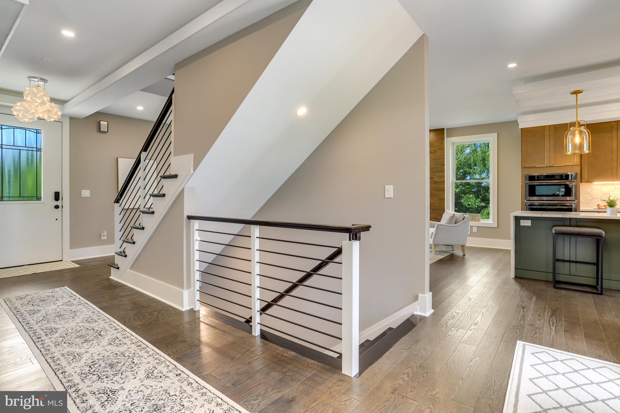 MADISON MANOR - Residential