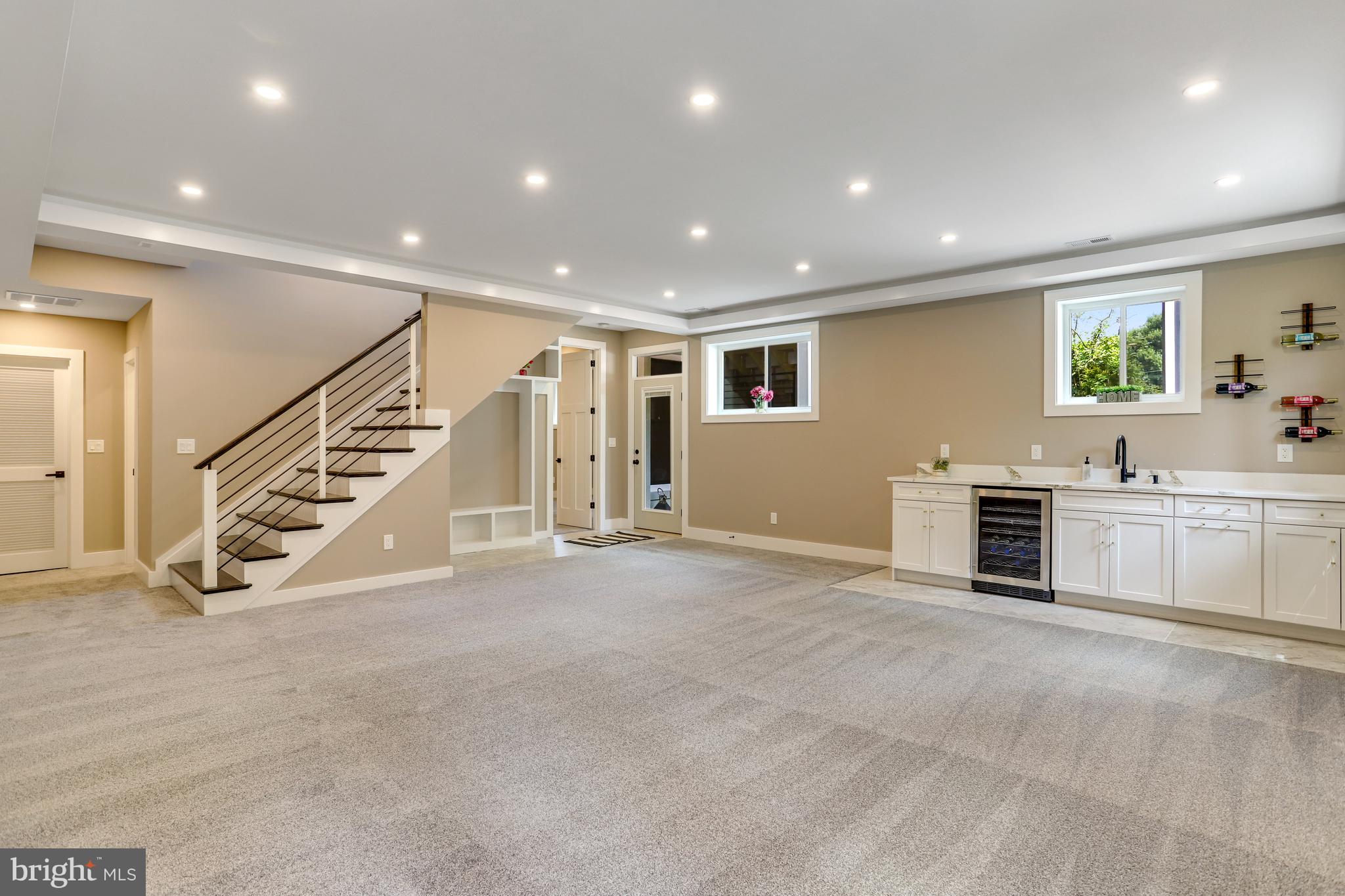 MADISON MANOR - Residential