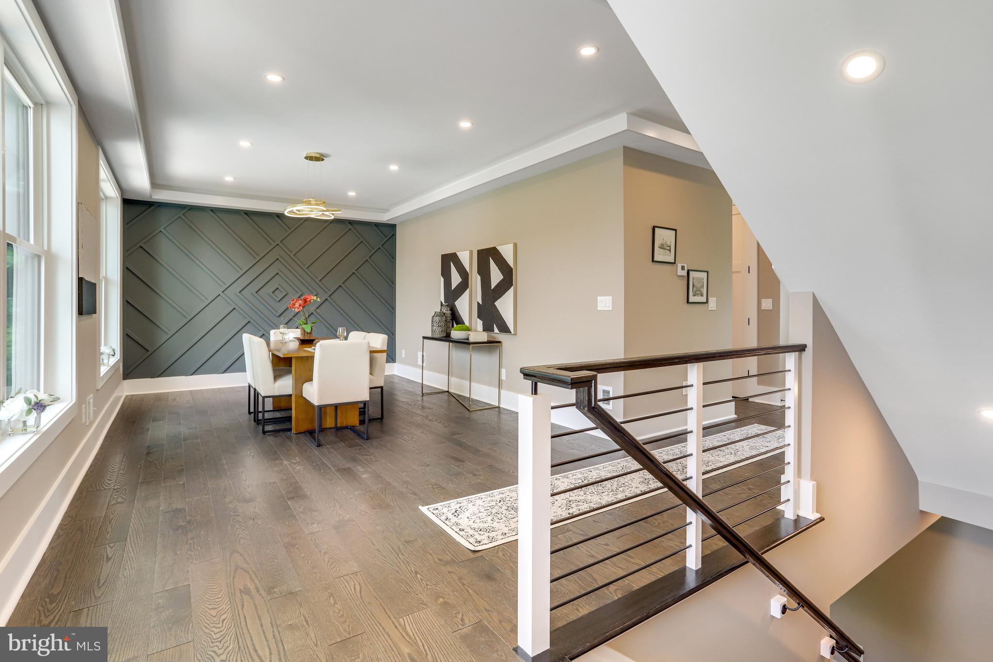 MADISON MANOR - Residential