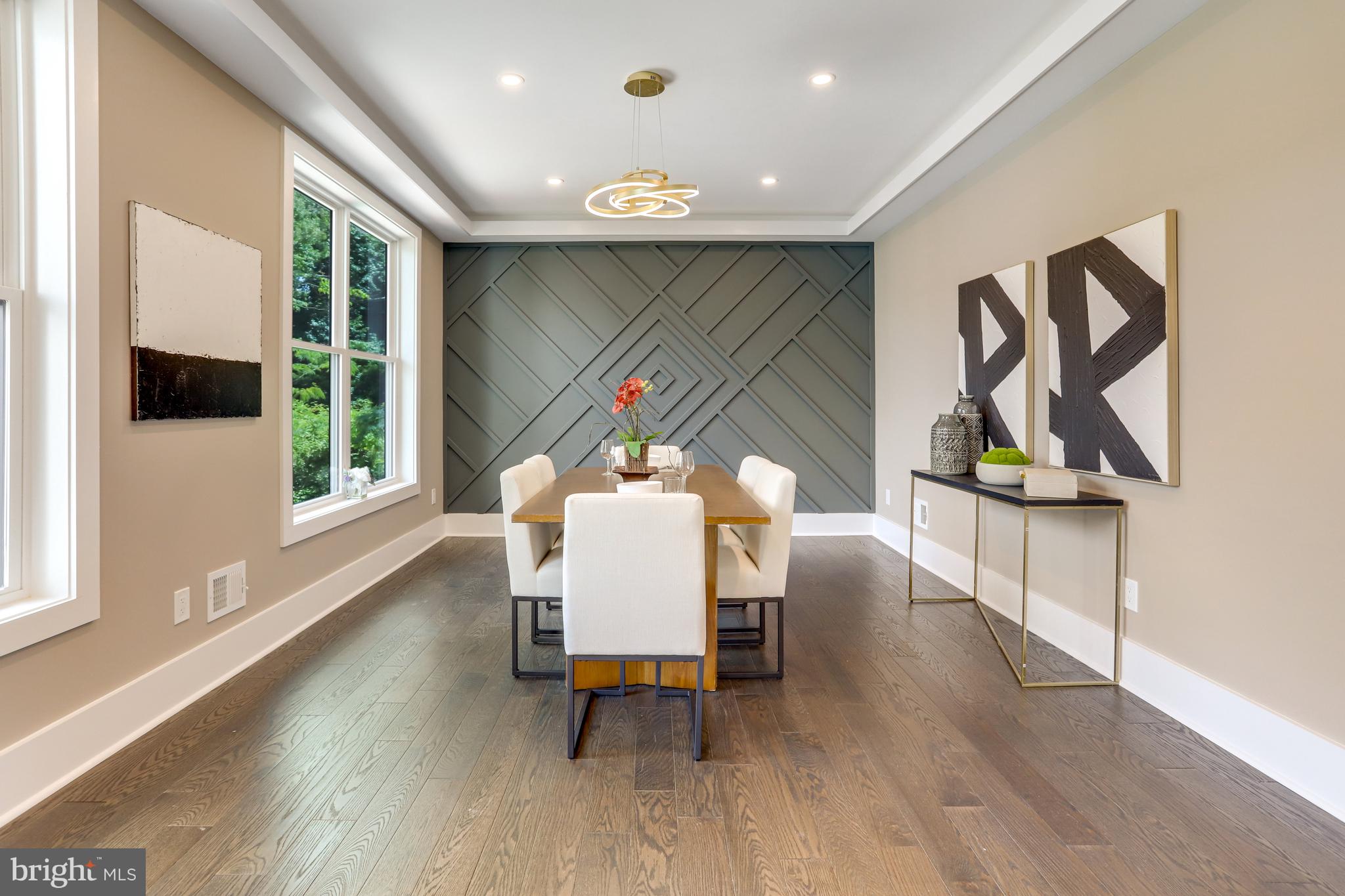 MADISON MANOR - Residential