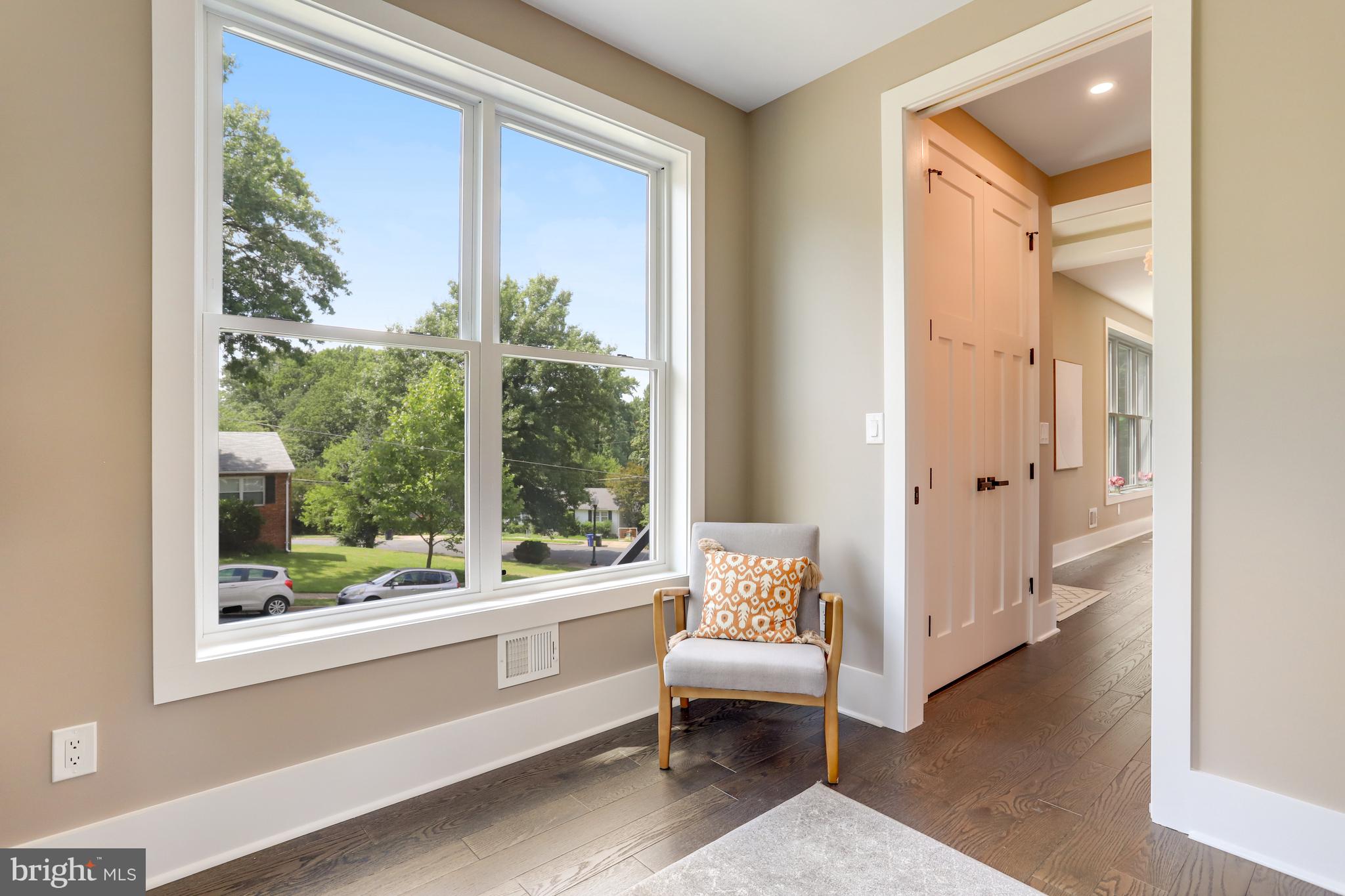 MADISON MANOR - Residential