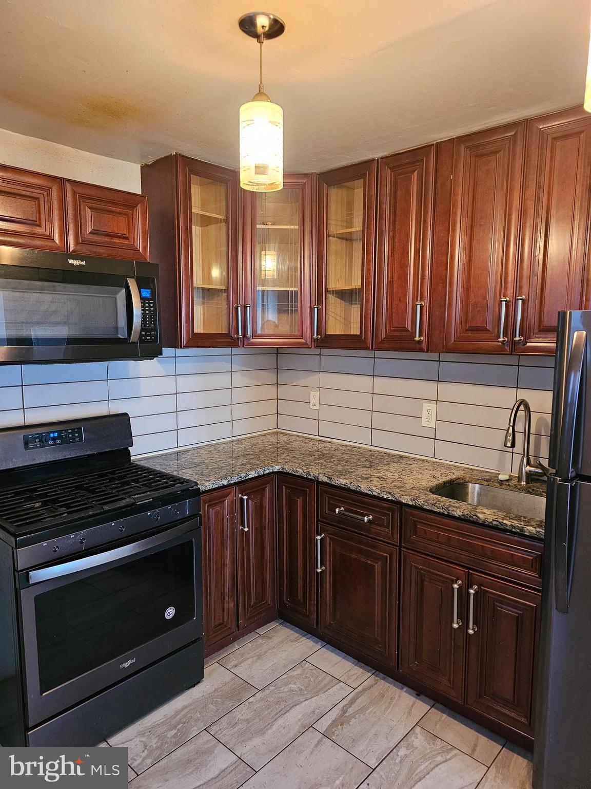 STRAWBERRY MANSION - Residential
