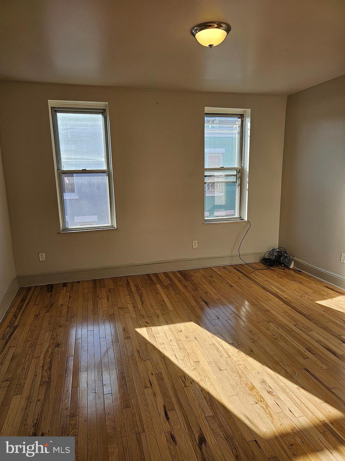 STRAWBERRY MANSION - Residential