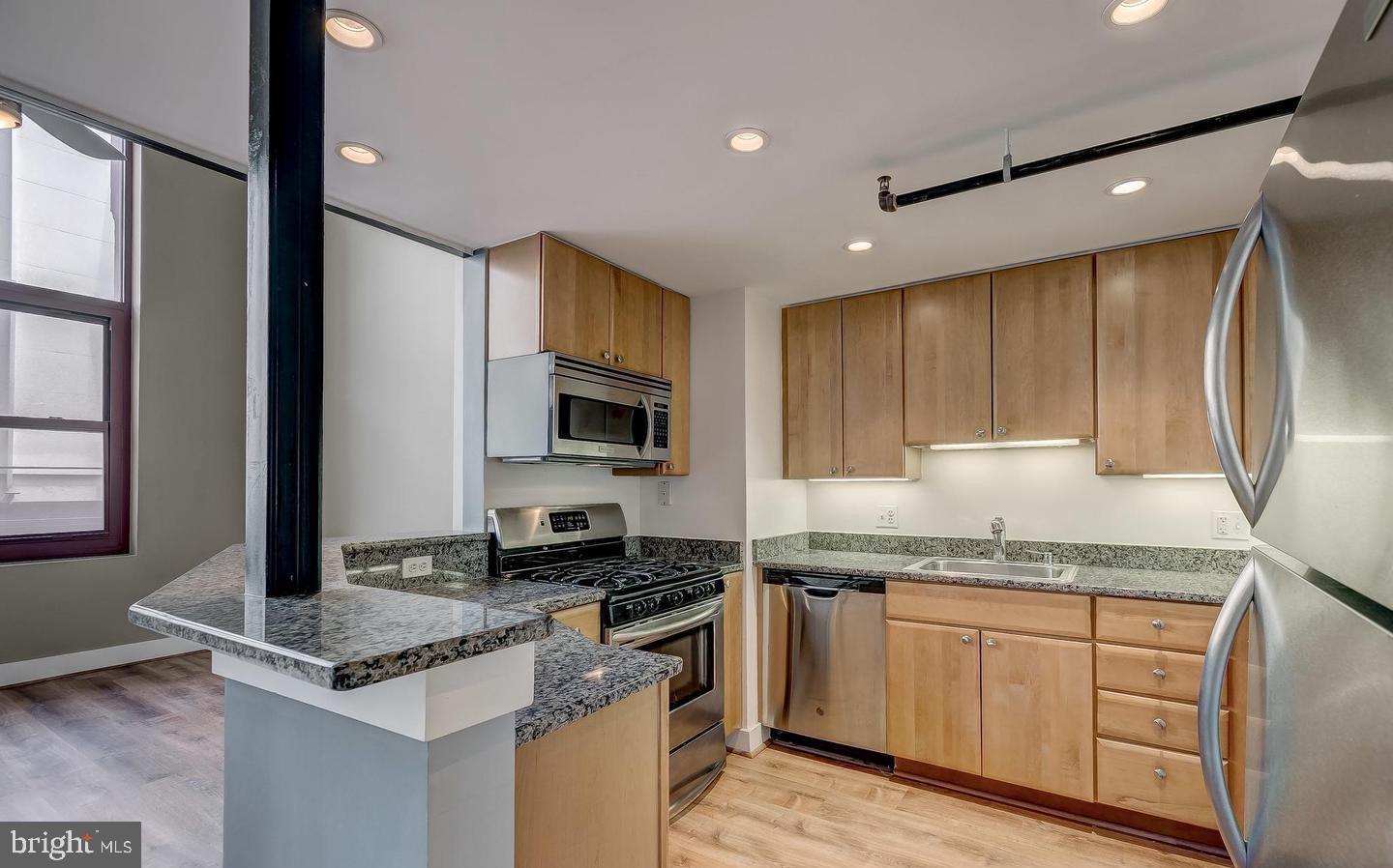 22 S HOWARD STREET R-201