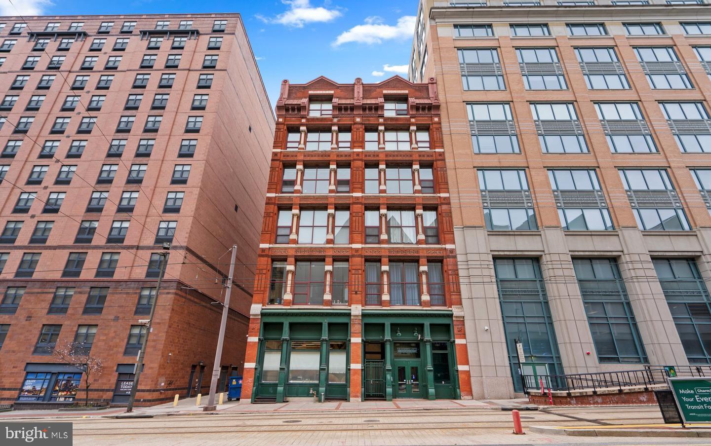 22 S HOWARD STREET R-201