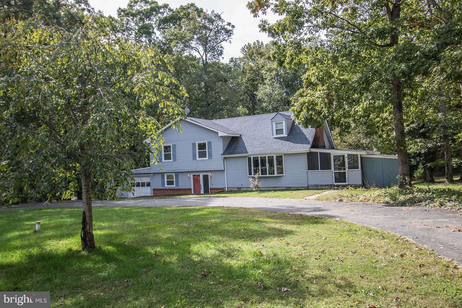 TOWN CREEK MANOR - Residential