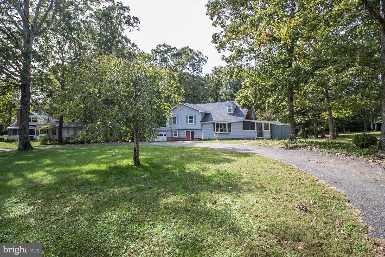 TOWN CREEK MANOR - Residential