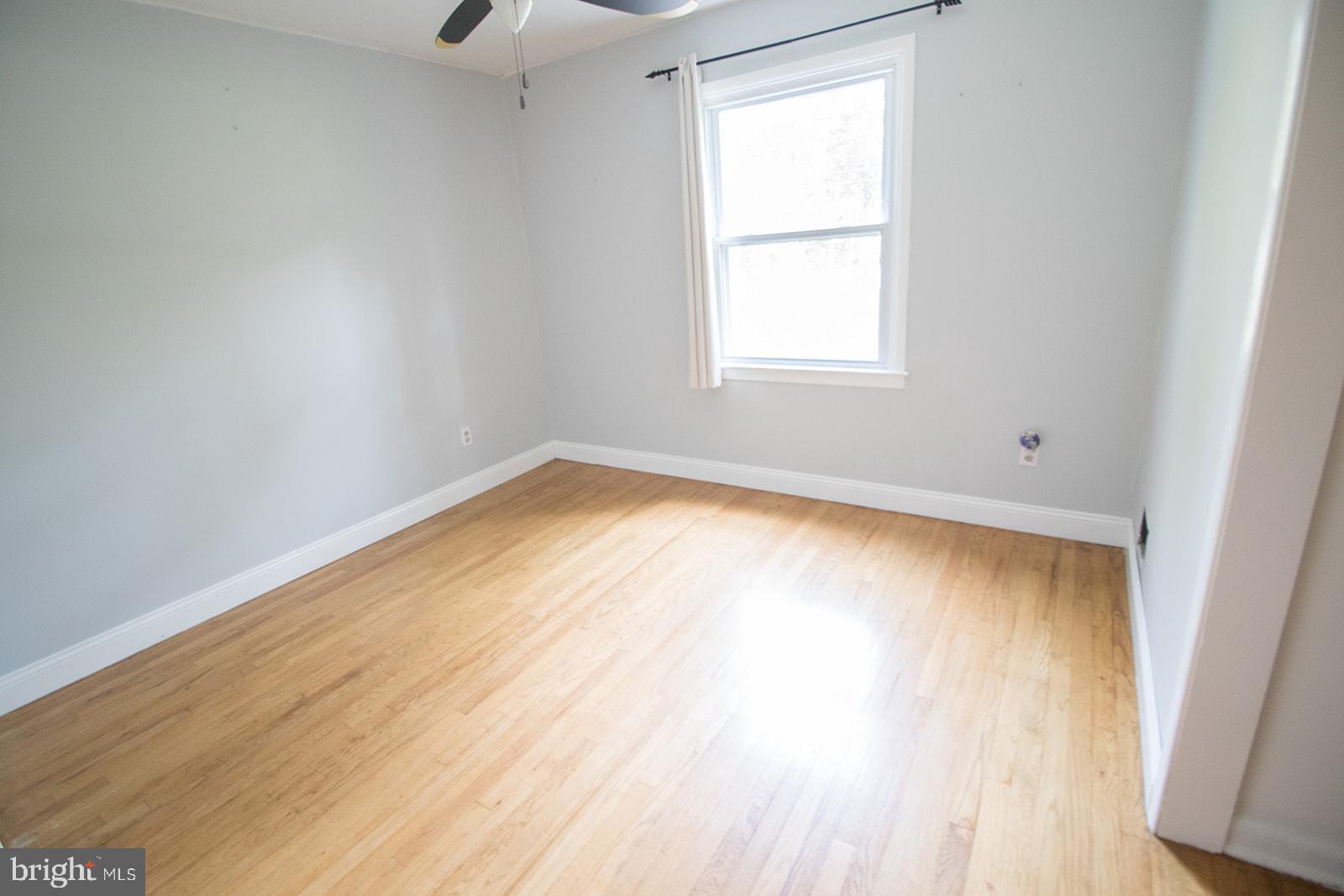 TOWN CREEK MANOR - Residential