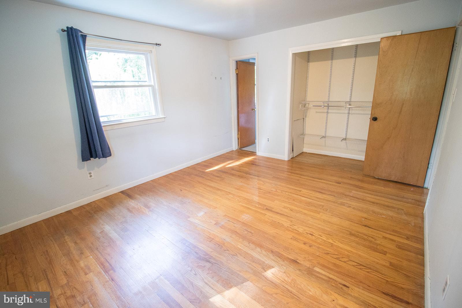 TOWN CREEK MANOR - Residential