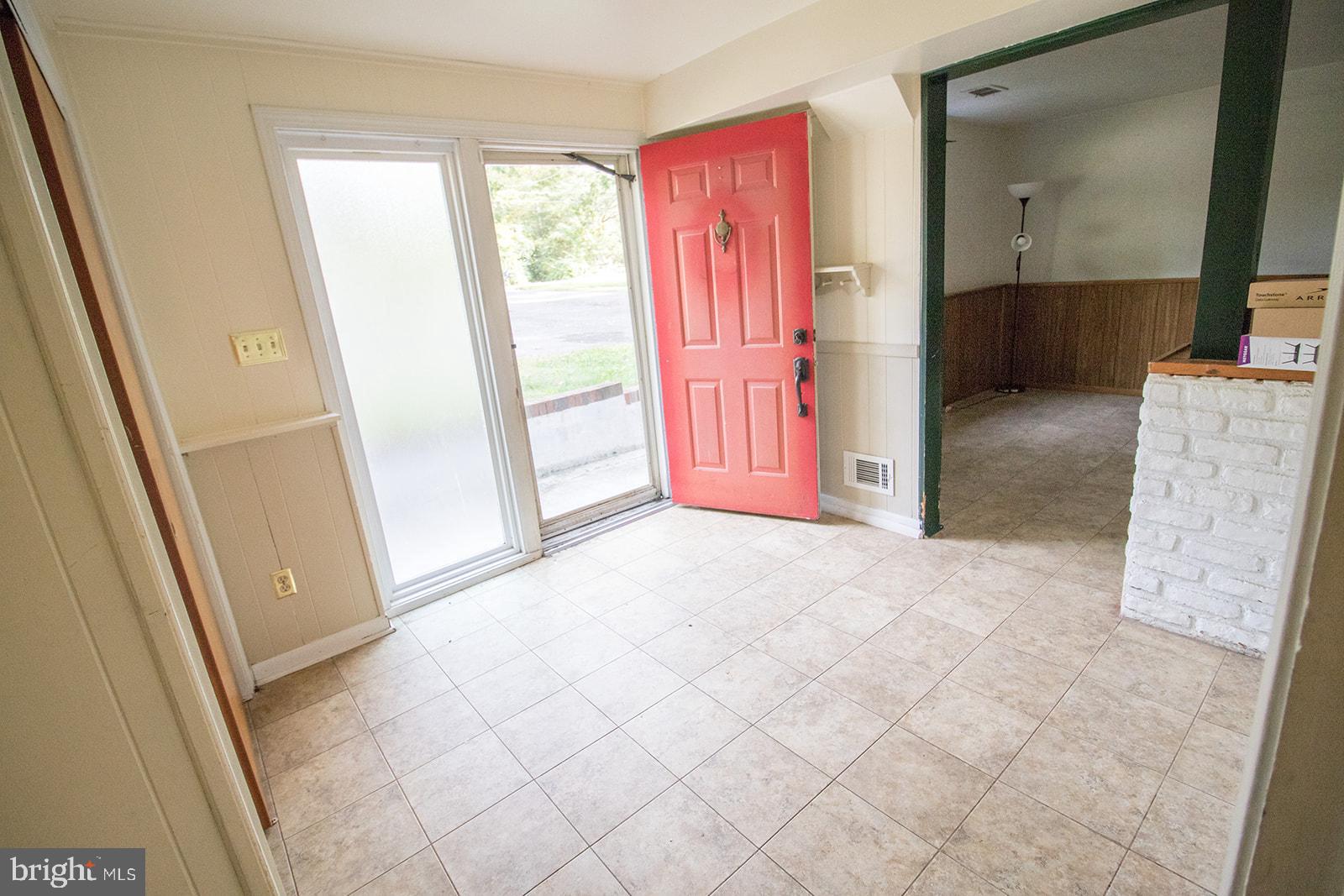 TOWN CREEK MANOR - Residential