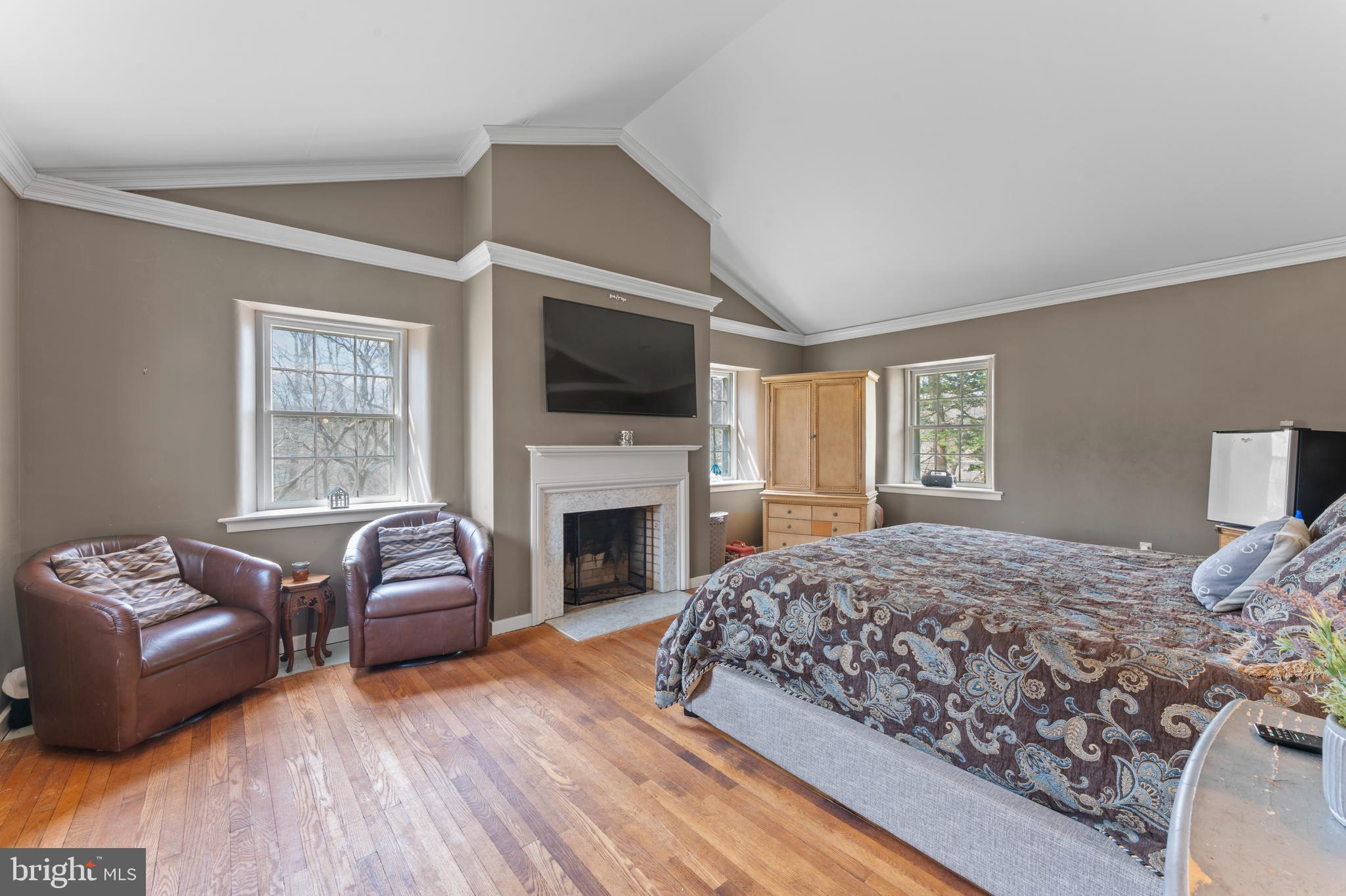 HUNTINGDON VALLEY - Residential