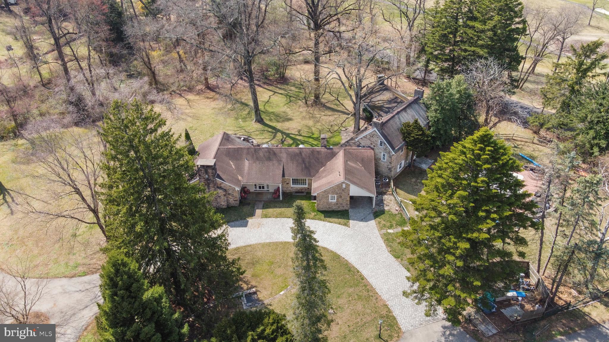 HUNTINGDON VALLEY - Residential
