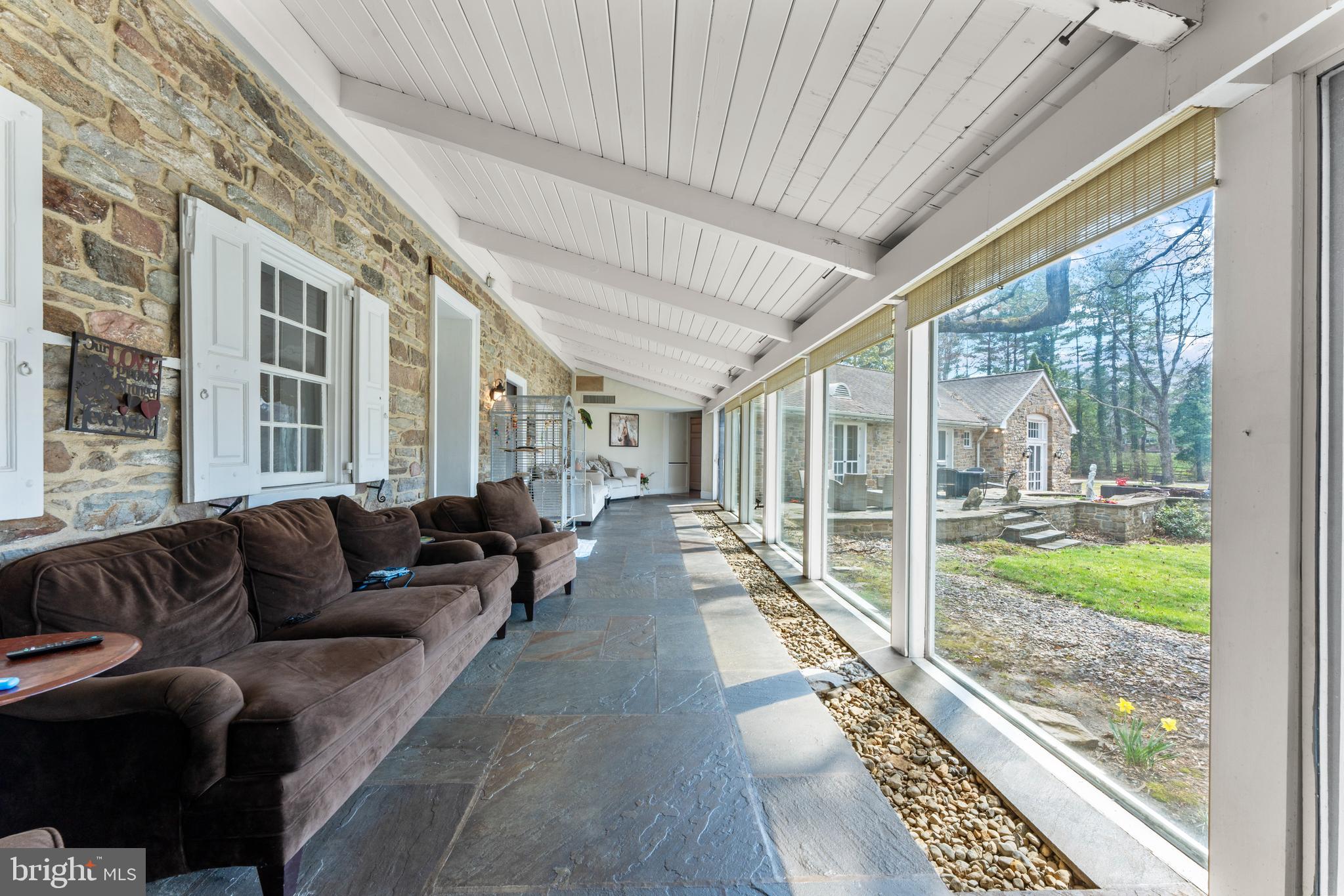 HUNTINGDON VALLEY - Residential
