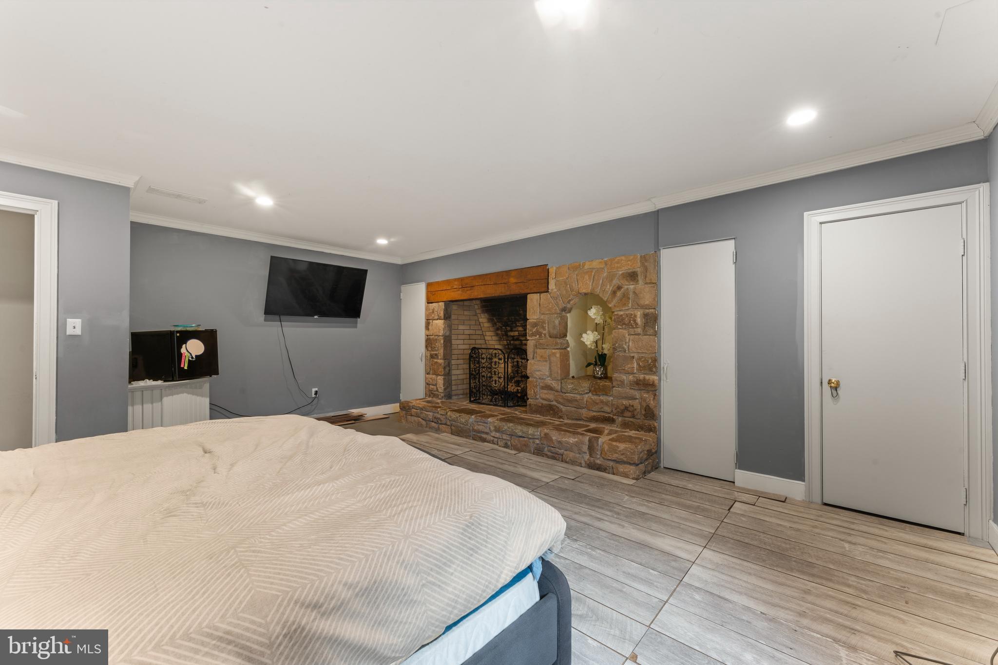 HUNTINGDON VALLEY - Residential