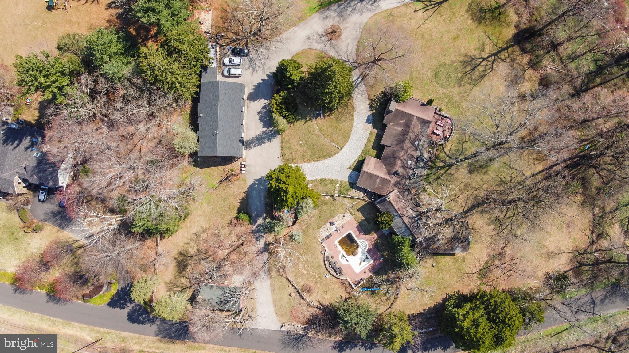 HUNTINGDON VALLEY - Residential