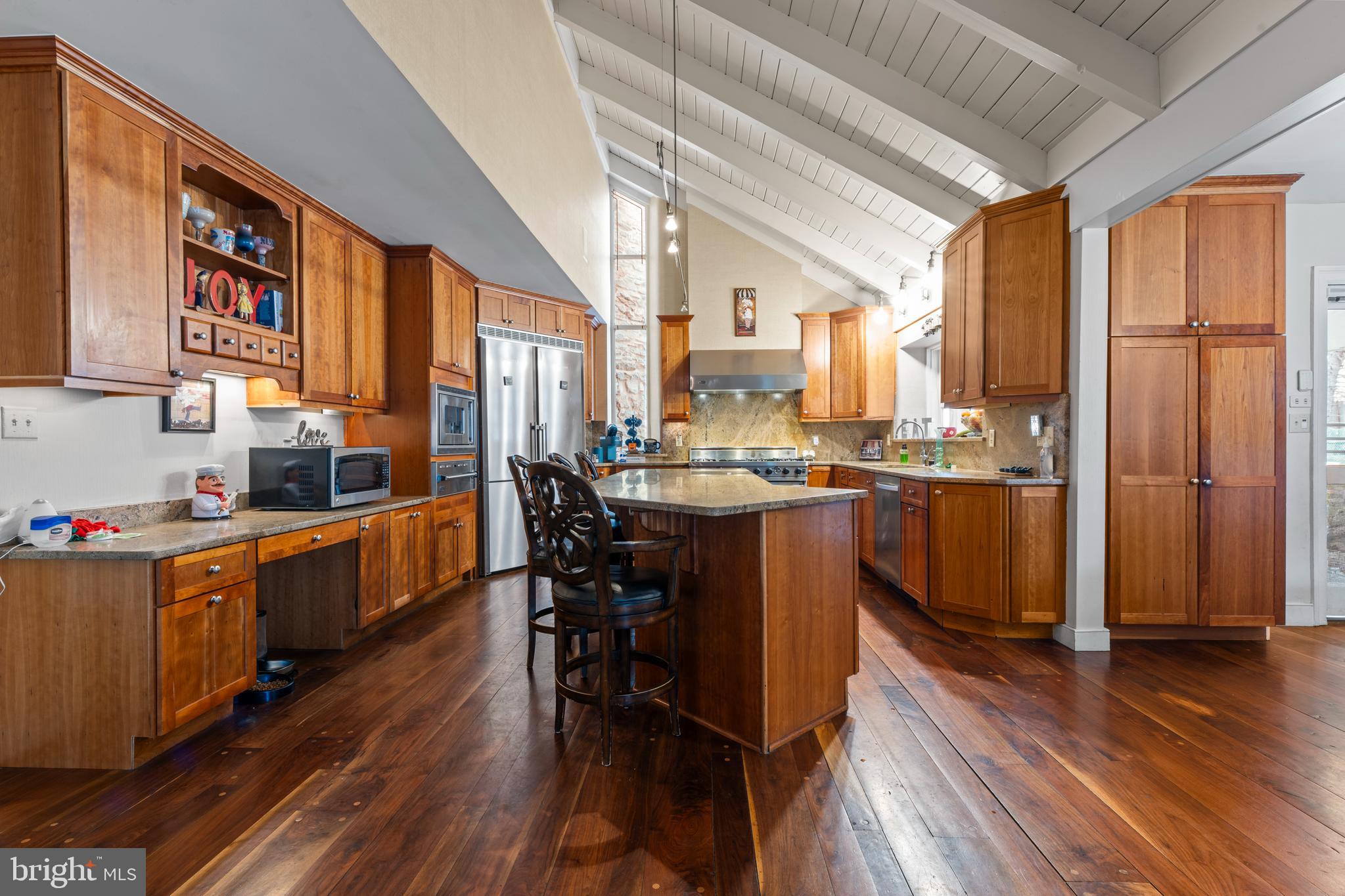 HUNTINGDON VALLEY - Residential