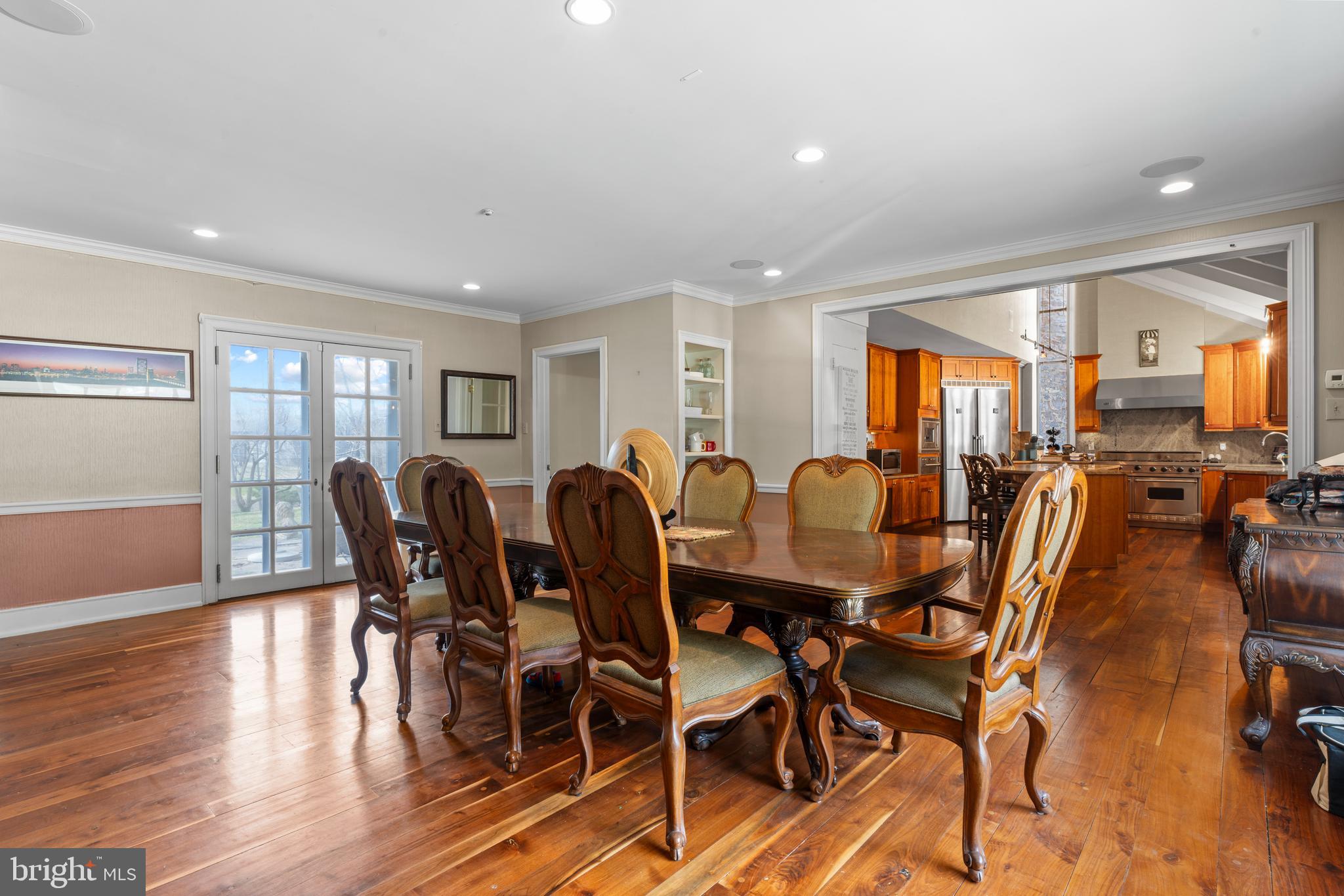 HUNTINGDON VALLEY - Residential
