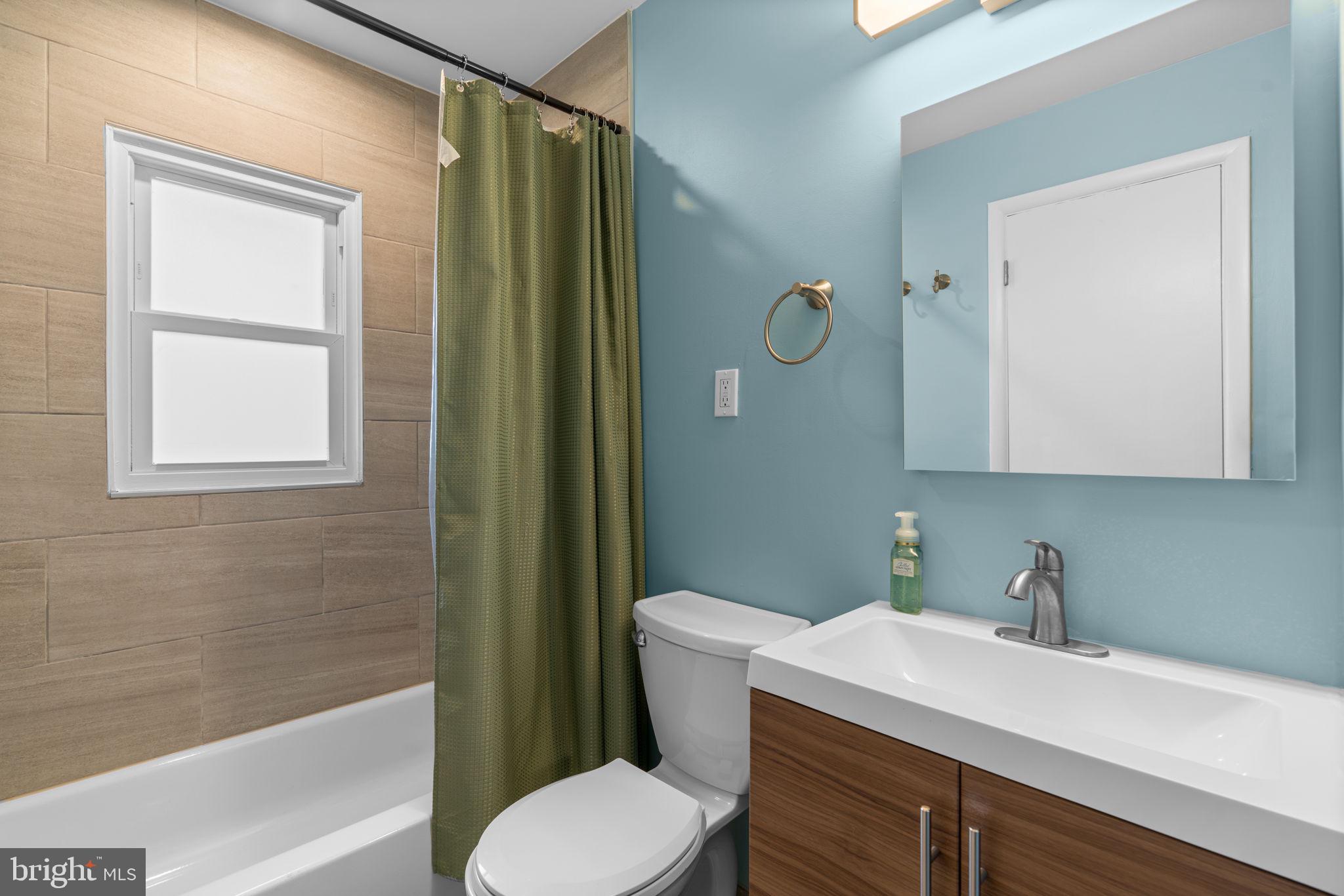 SOUTH RIVER PARK - Residential