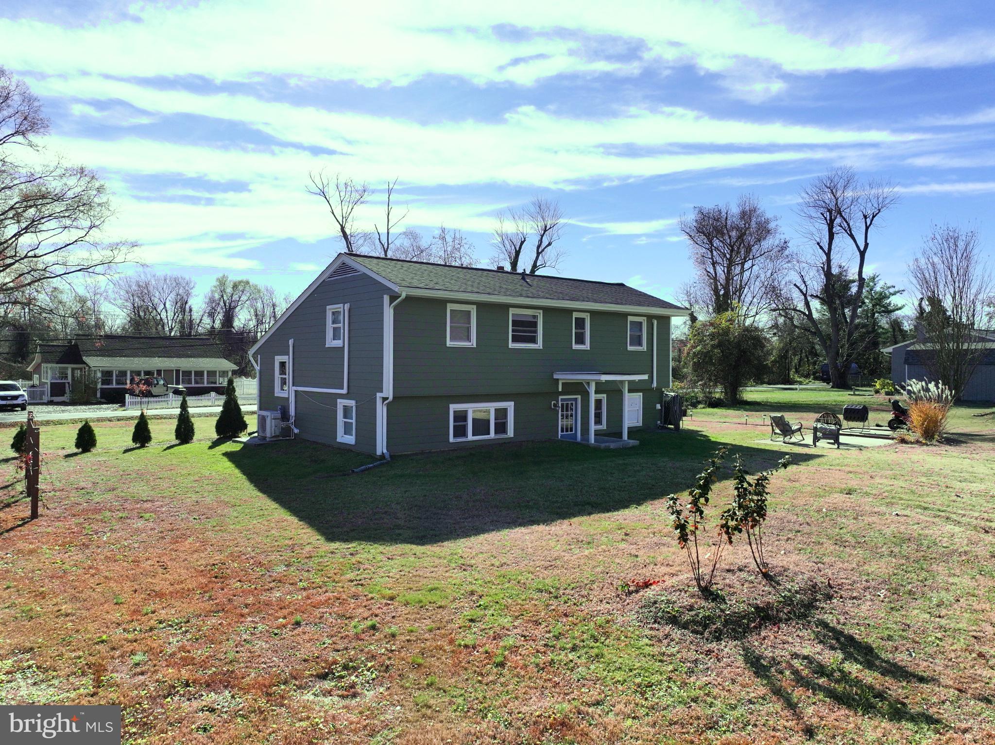 SOUTH RIVER PARK - Residential