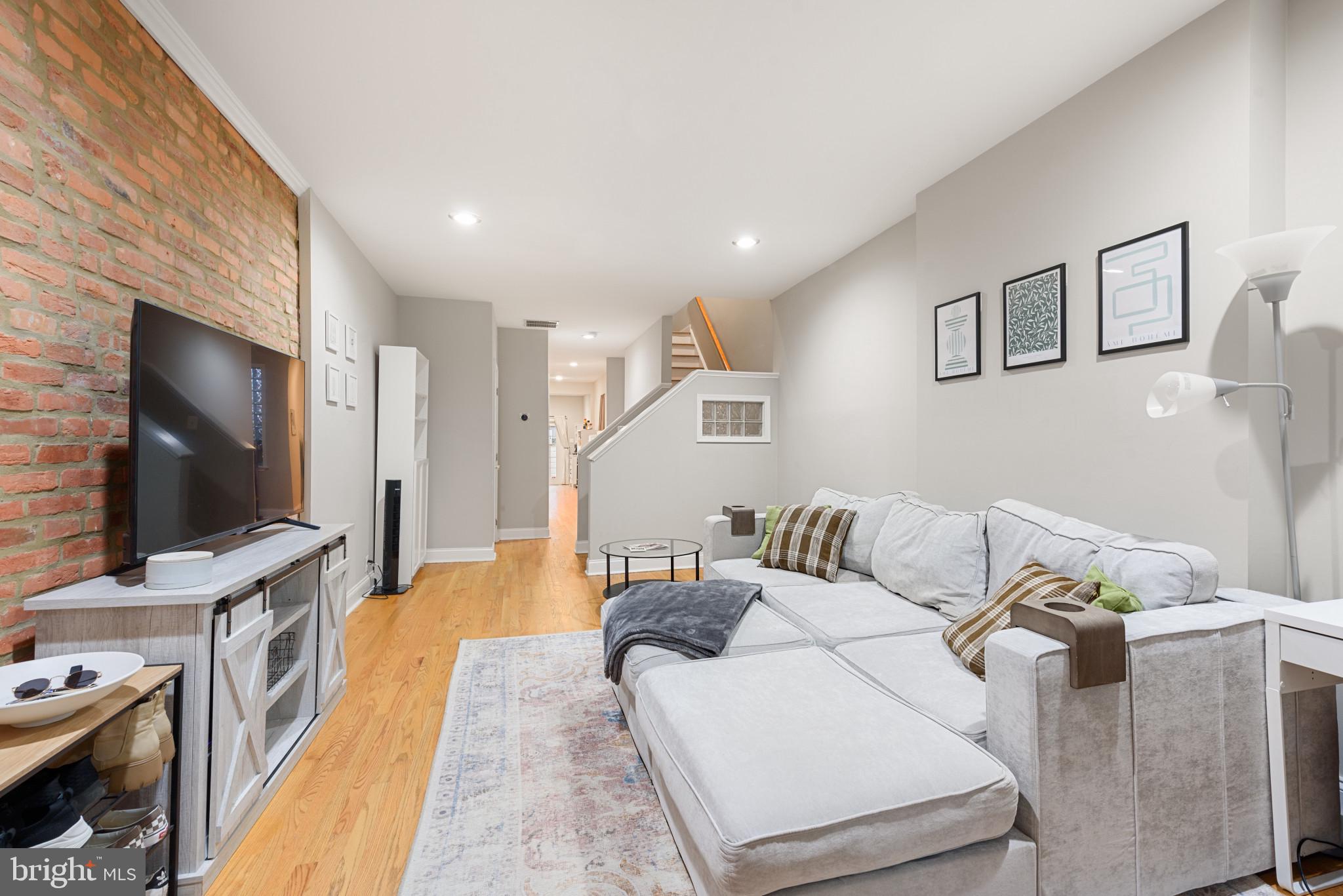 FEDERAL HILL HISTORIC DISTRICT - Residential Lease