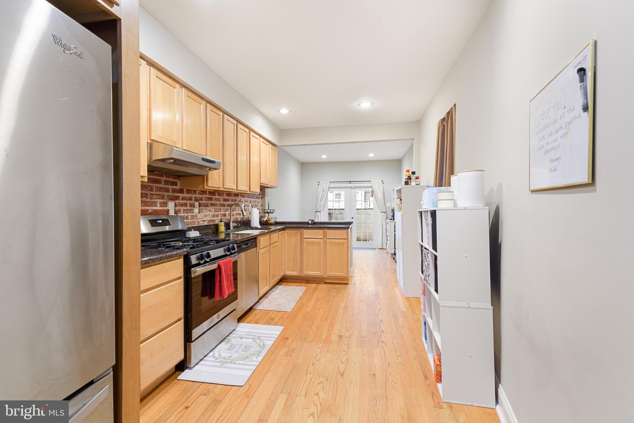 FEDERAL HILL HISTORIC DISTRICT - Residential Lease