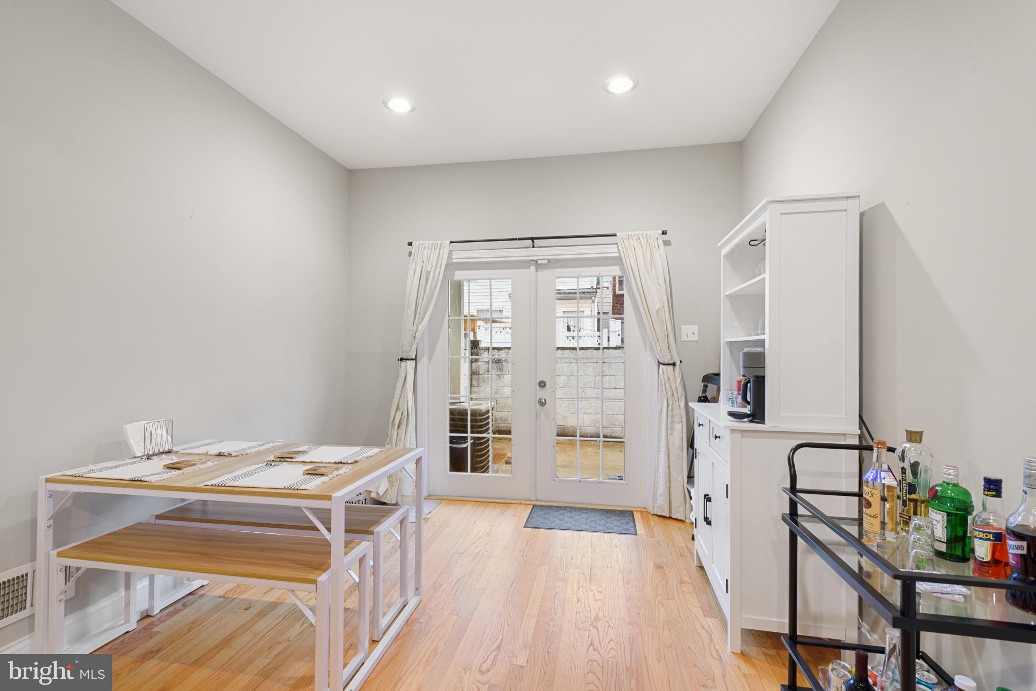 FEDERAL HILL HISTORIC DISTRICT - Residential Lease