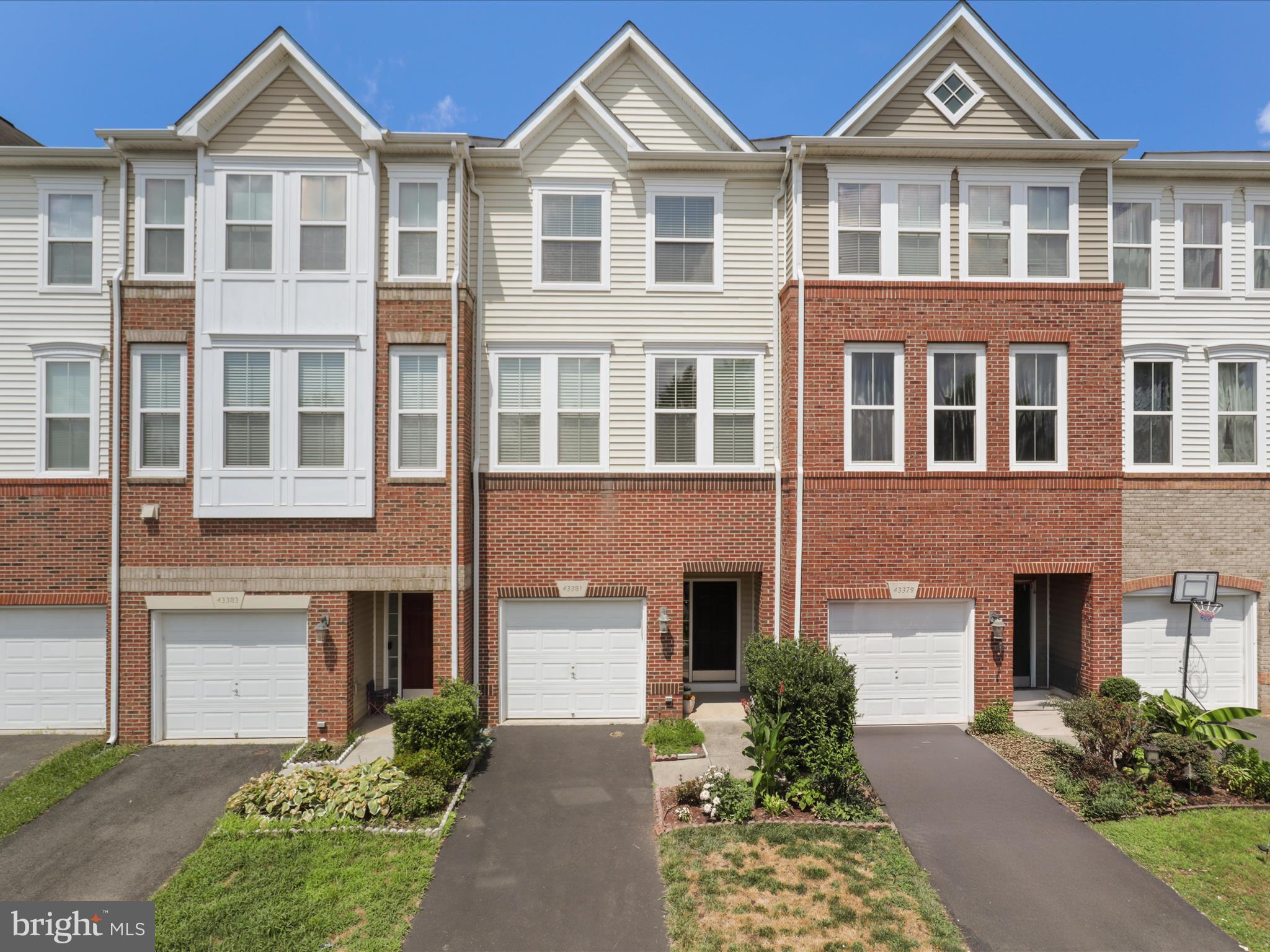 43381 RICKENBACKER SQUARE