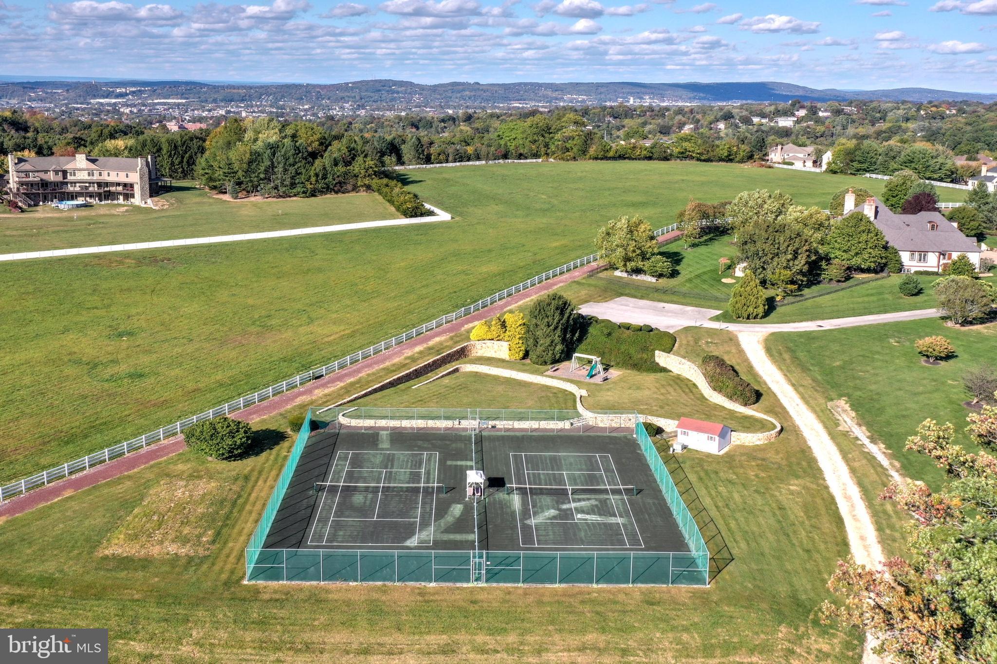 ROSENMILLER FARMS - Residential