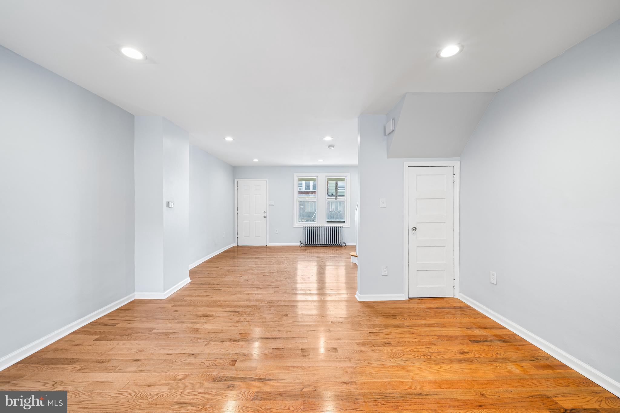 LAWNCREST - Residential