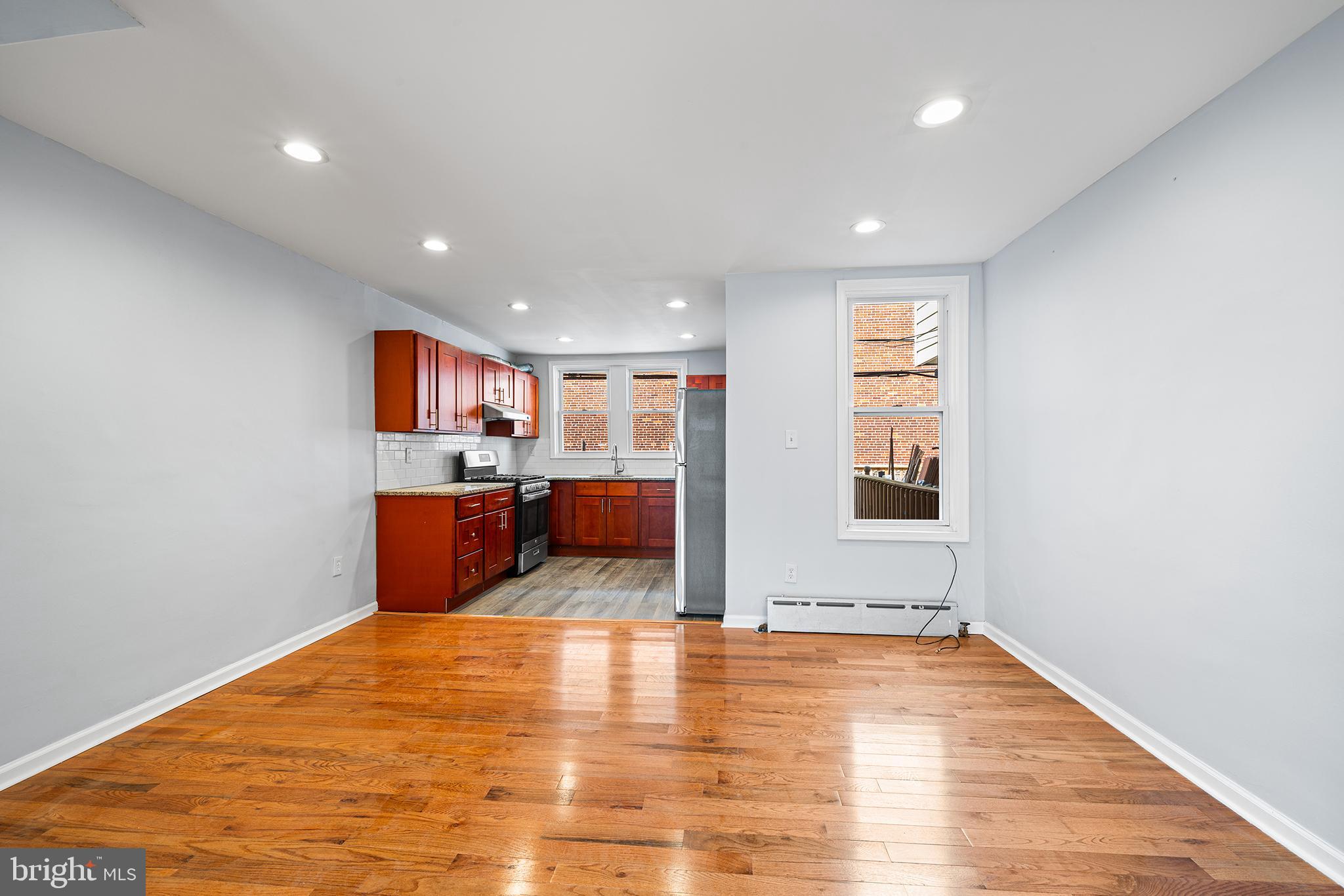 LAWNCREST - Residential