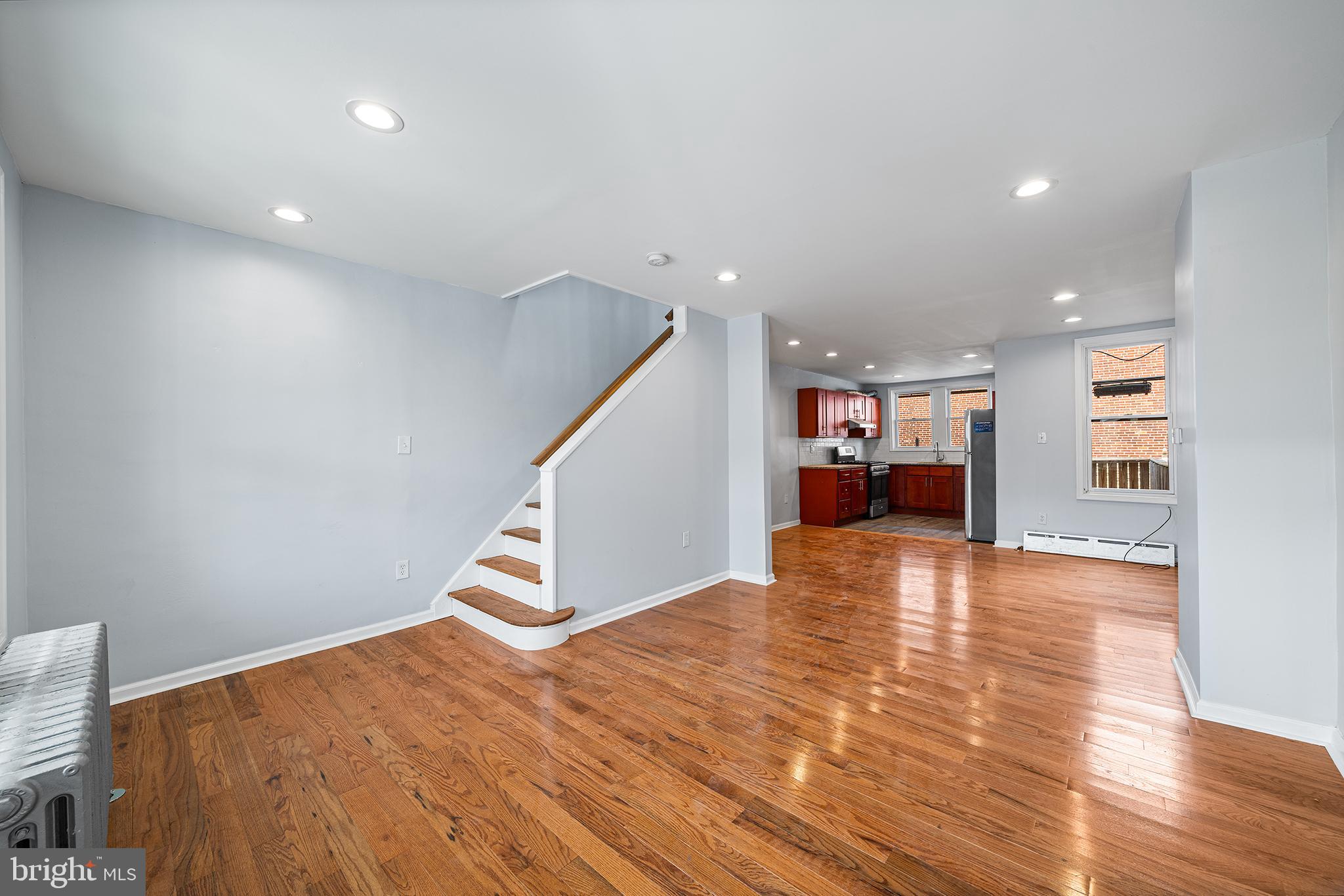 LAWNCREST - Residential