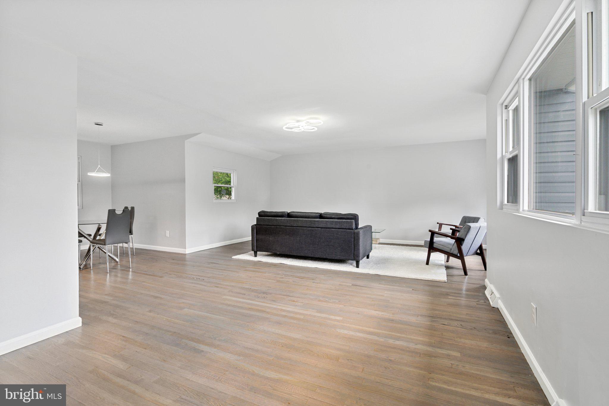 501 BLOOMFIELD DRIVE