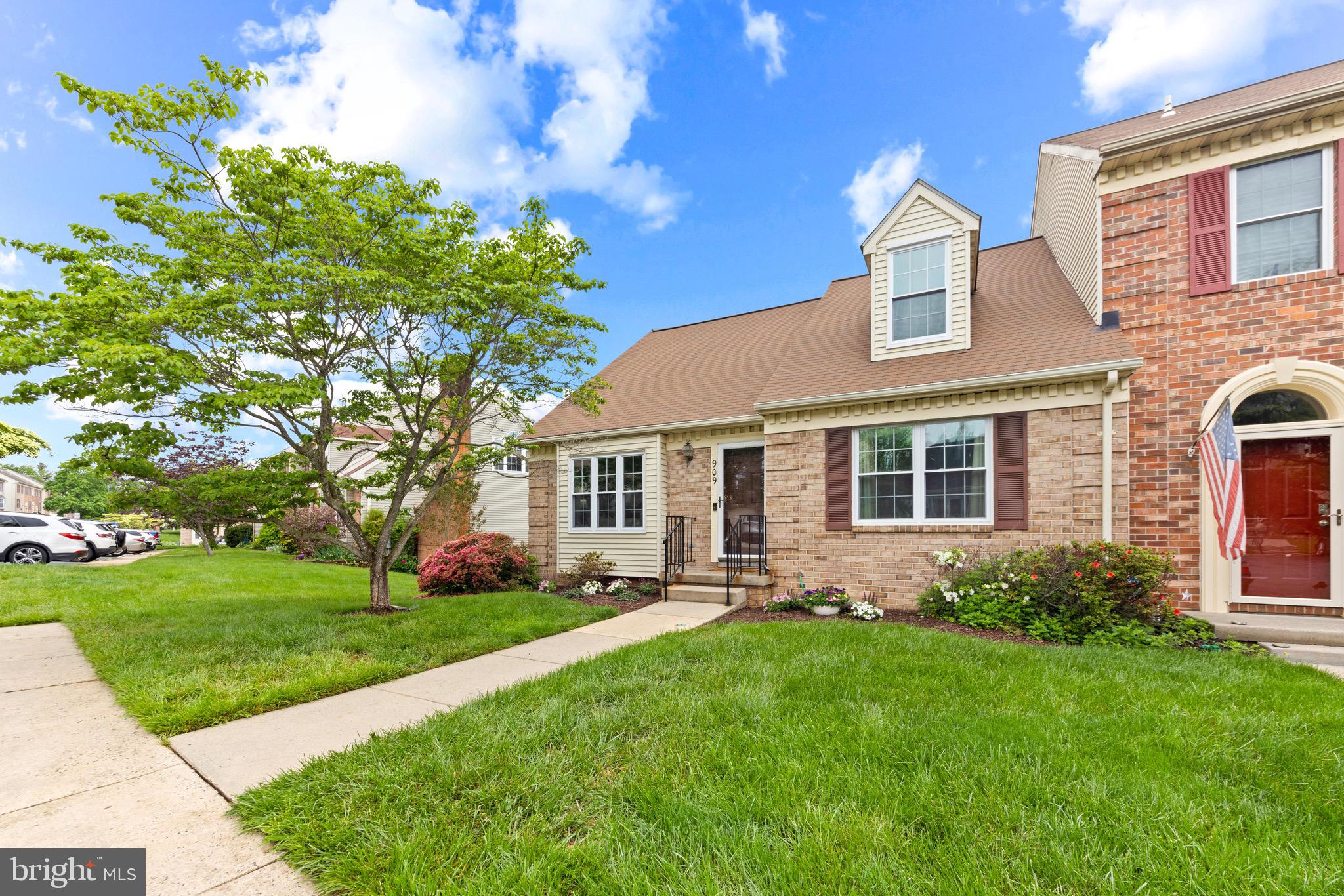 OLD FIELDS - Residential