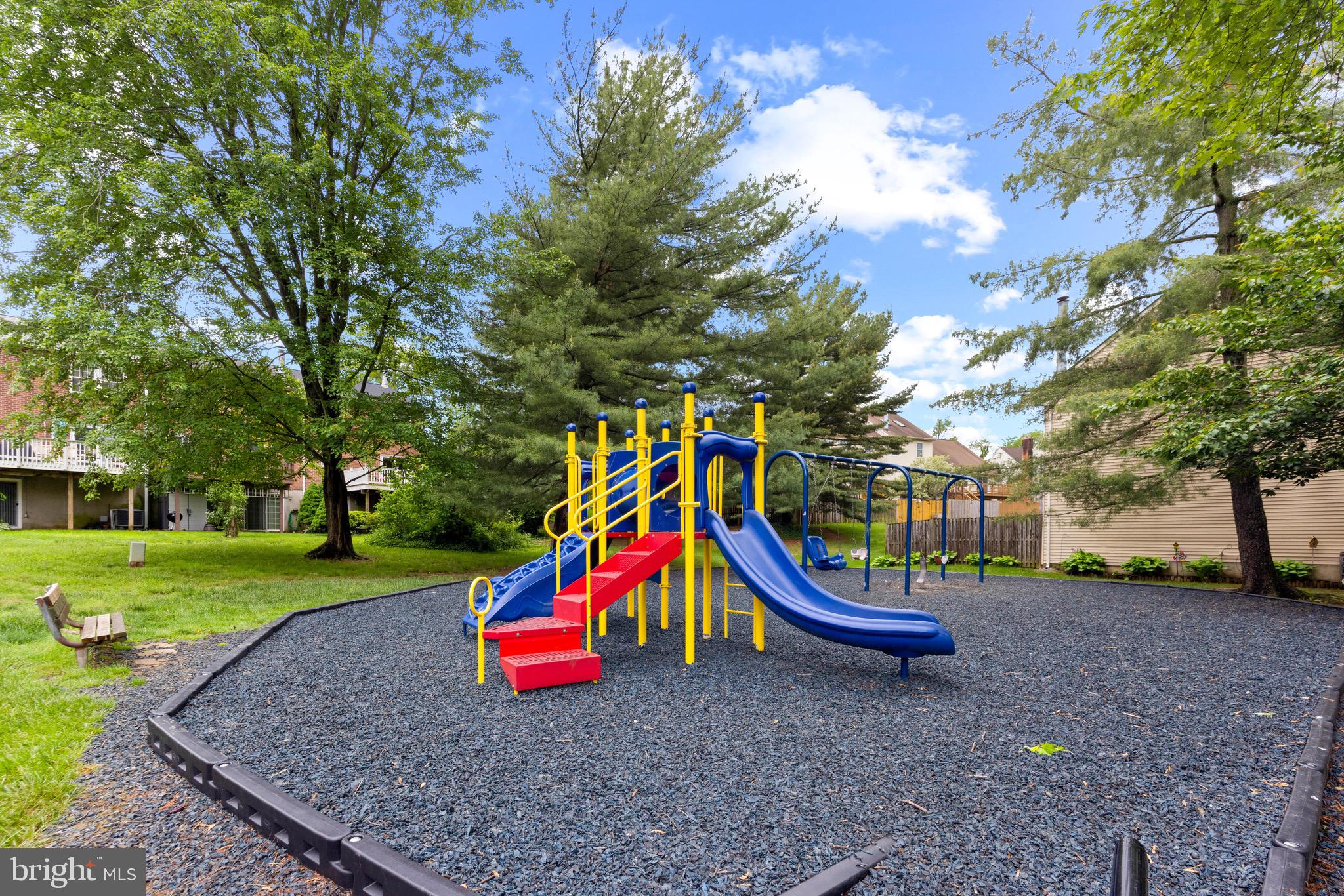 OLD FIELDS - Residential