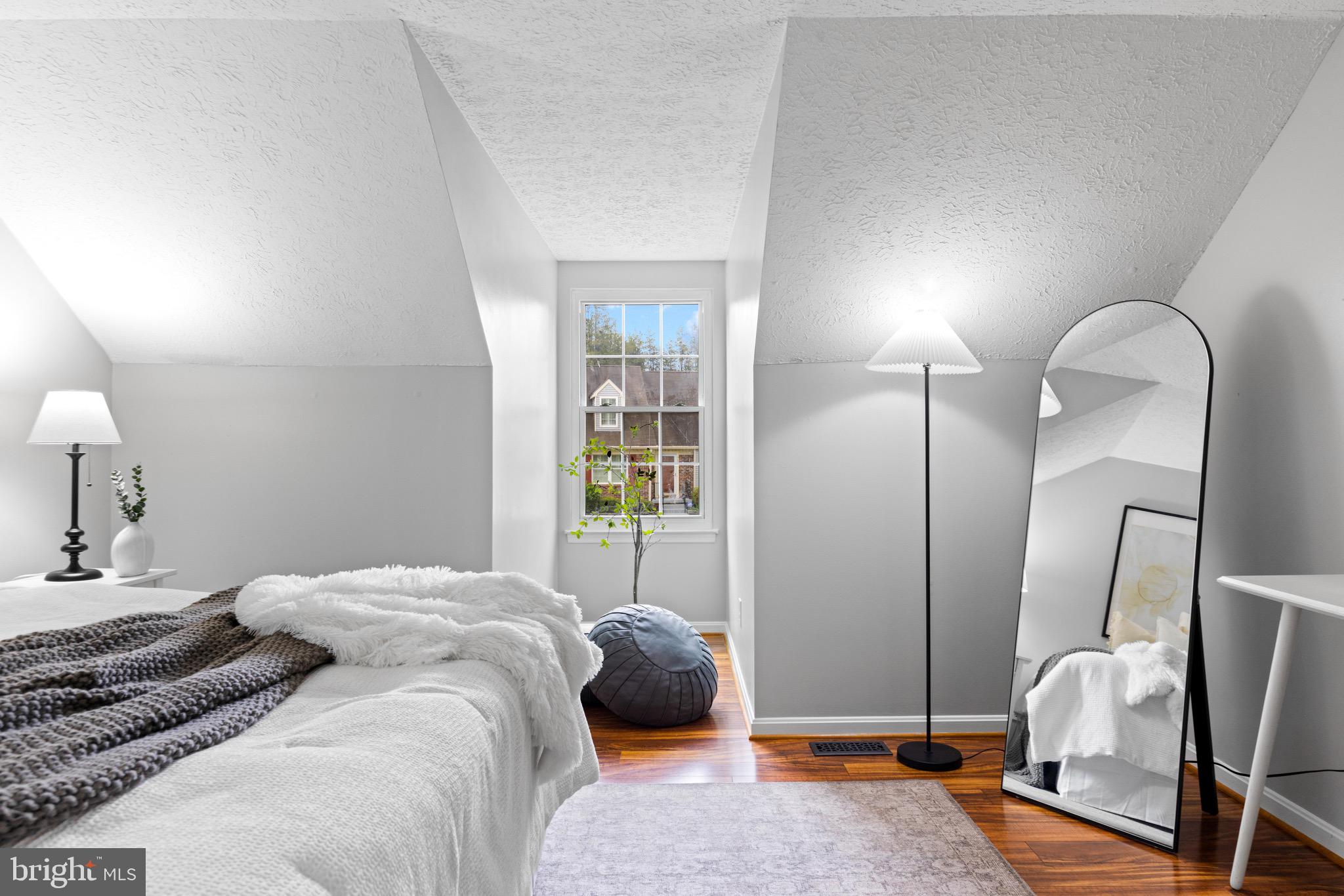 OLD FIELDS - Residential