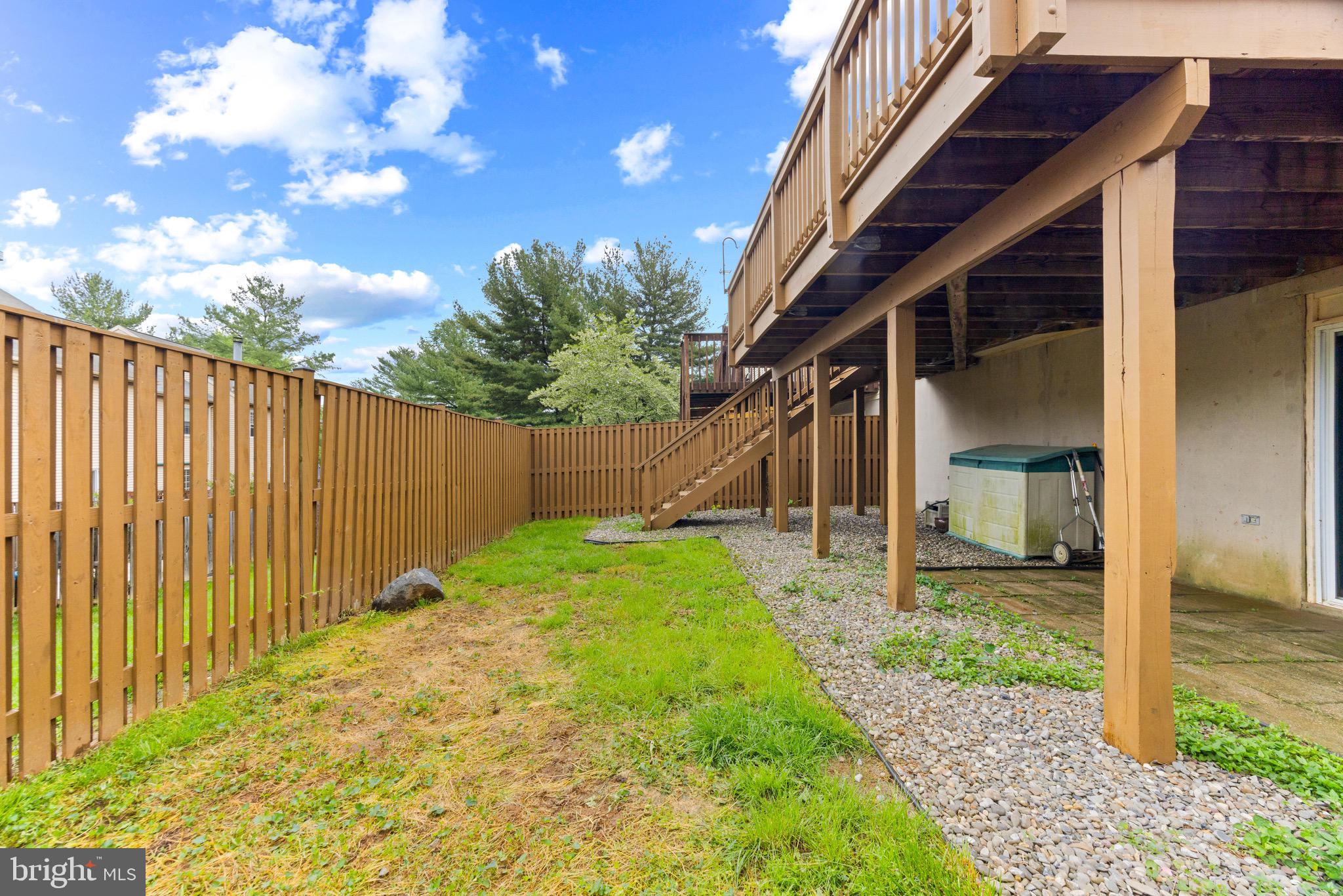 OLD FIELDS - Residential