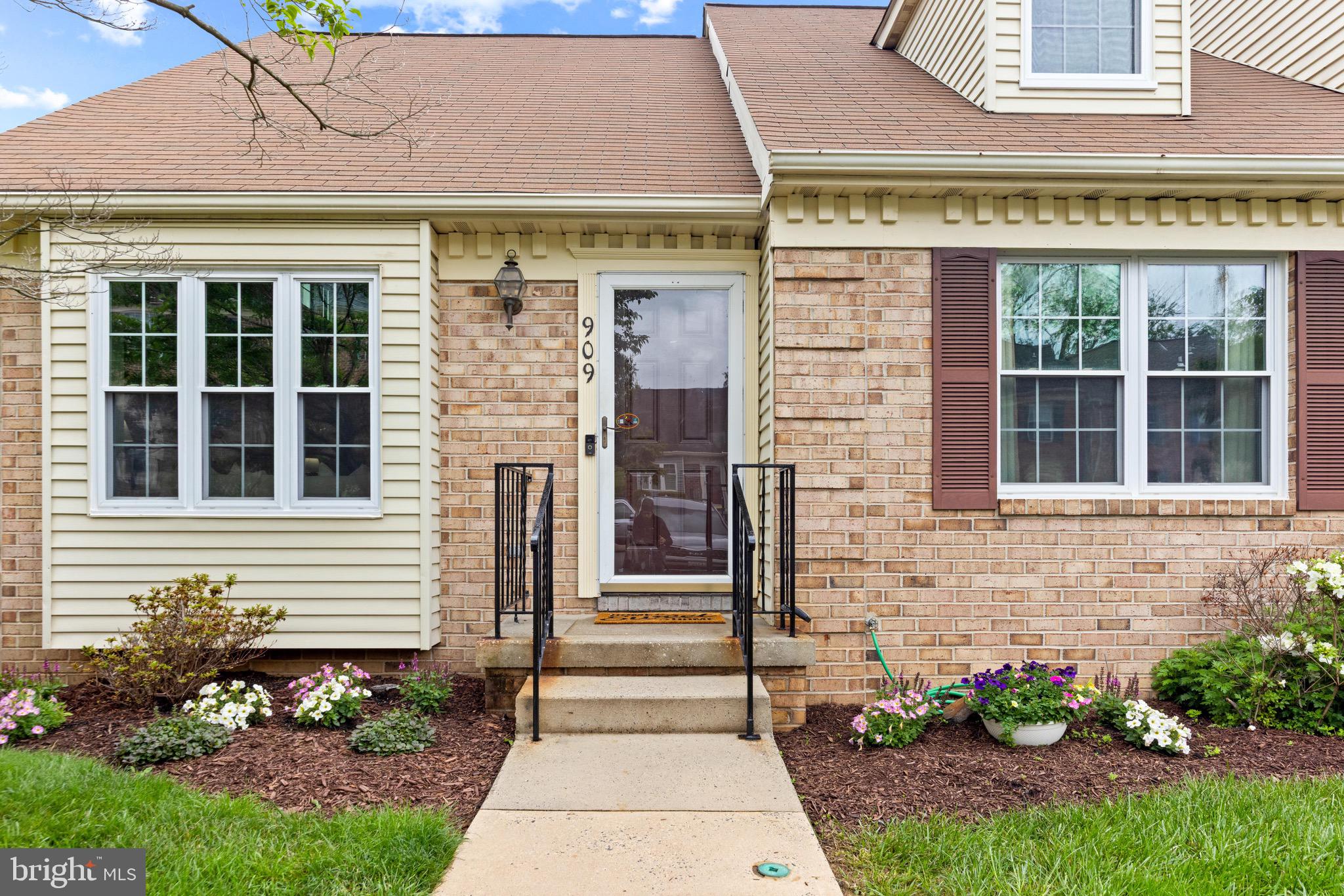 OLD FIELDS - Residential