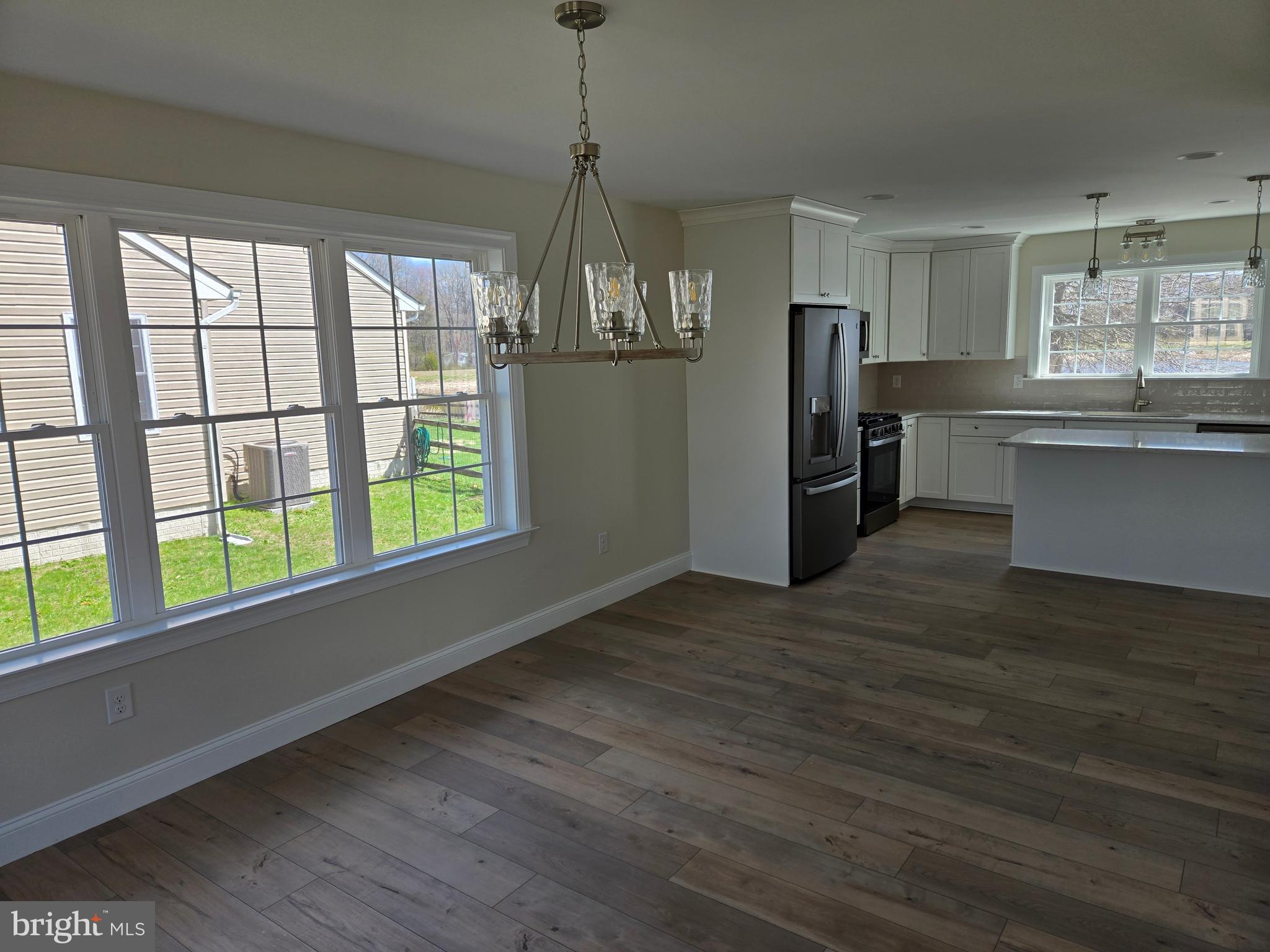 HICKORY HOLLOW - Residential